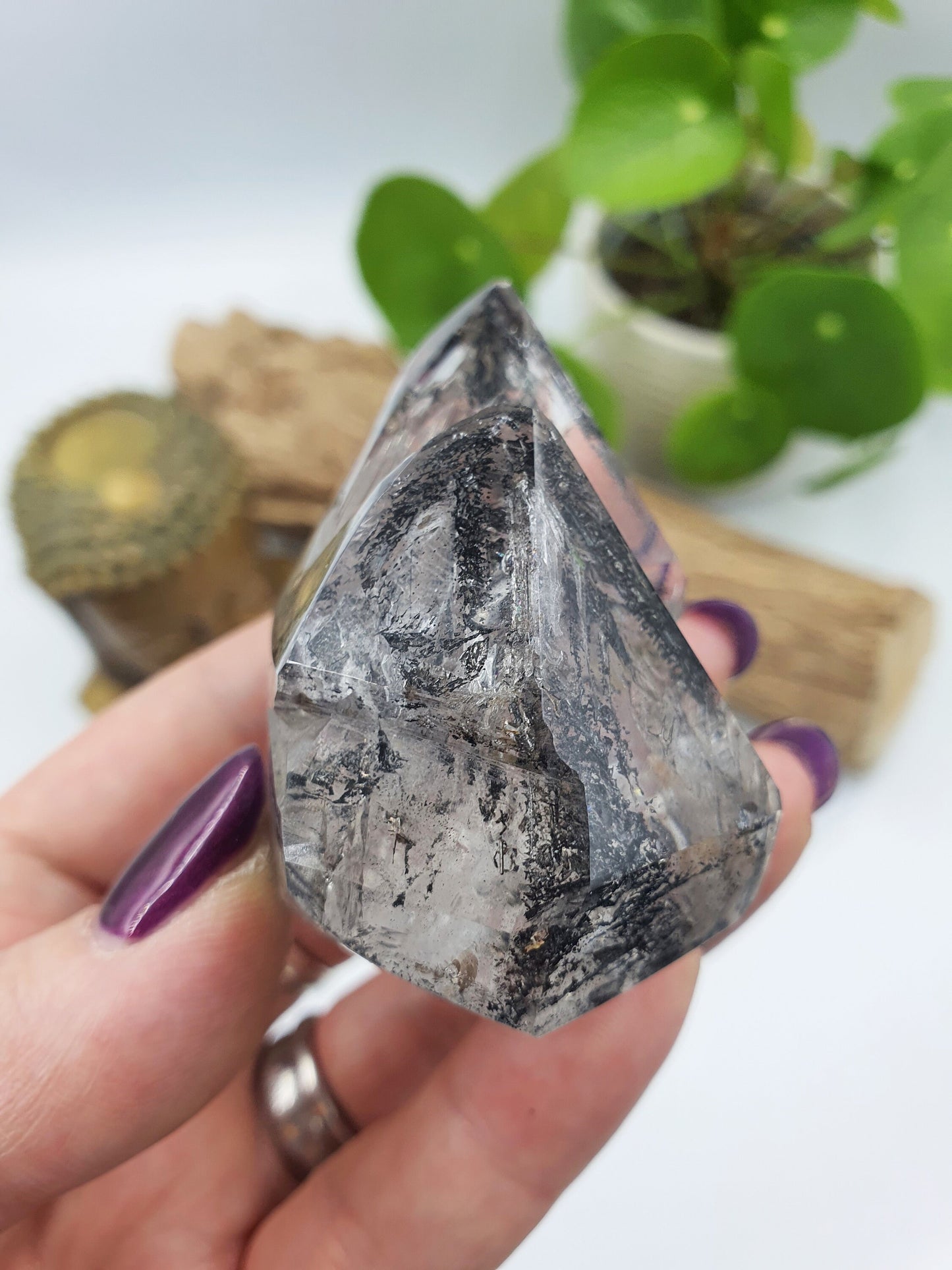 A Grade Herkimer Diamond Enhydro with moving bubble