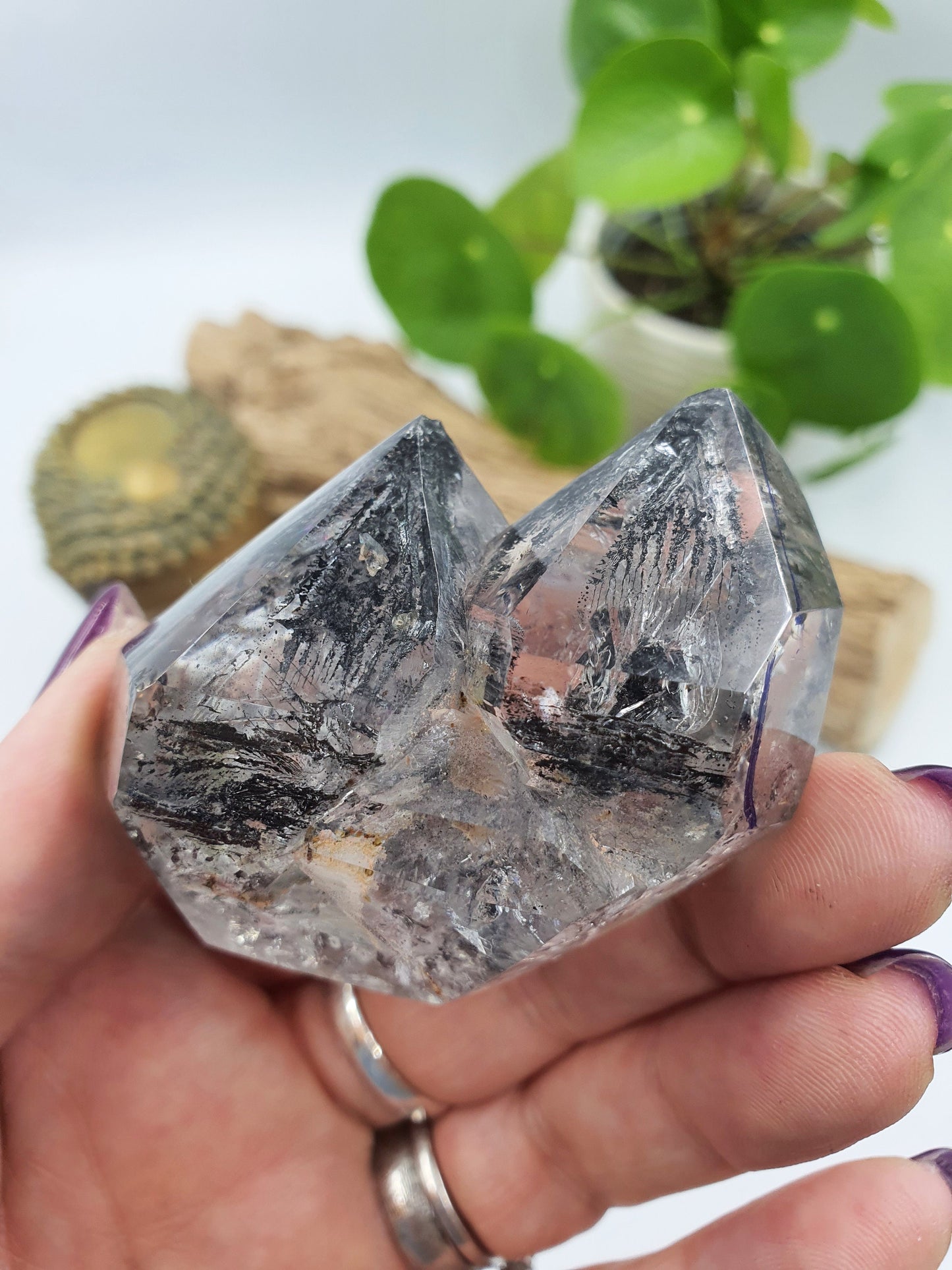 A Grade Herkimer Diamond Enhydro with moving bubble