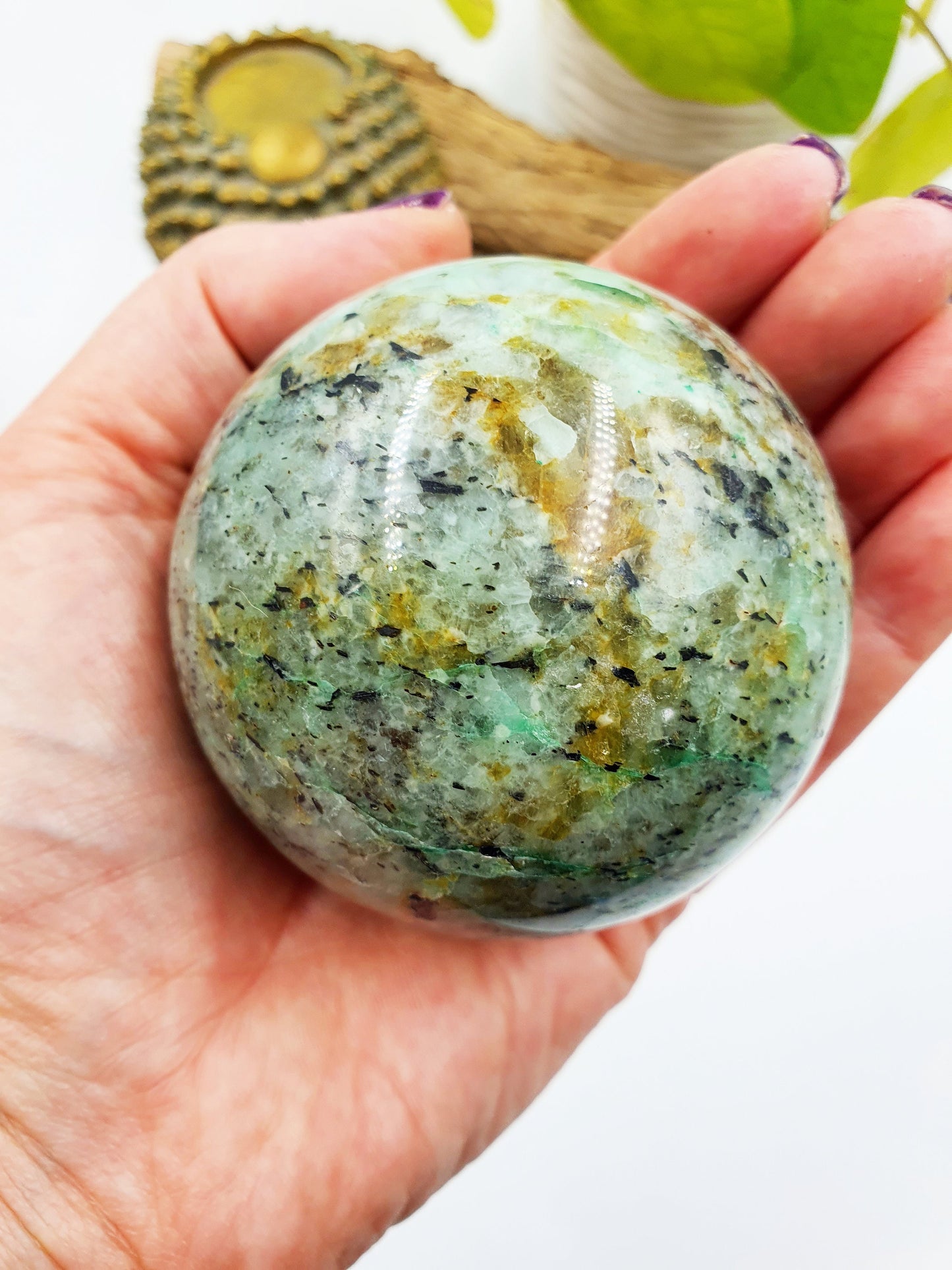 Large Quantum Quattro Sphere