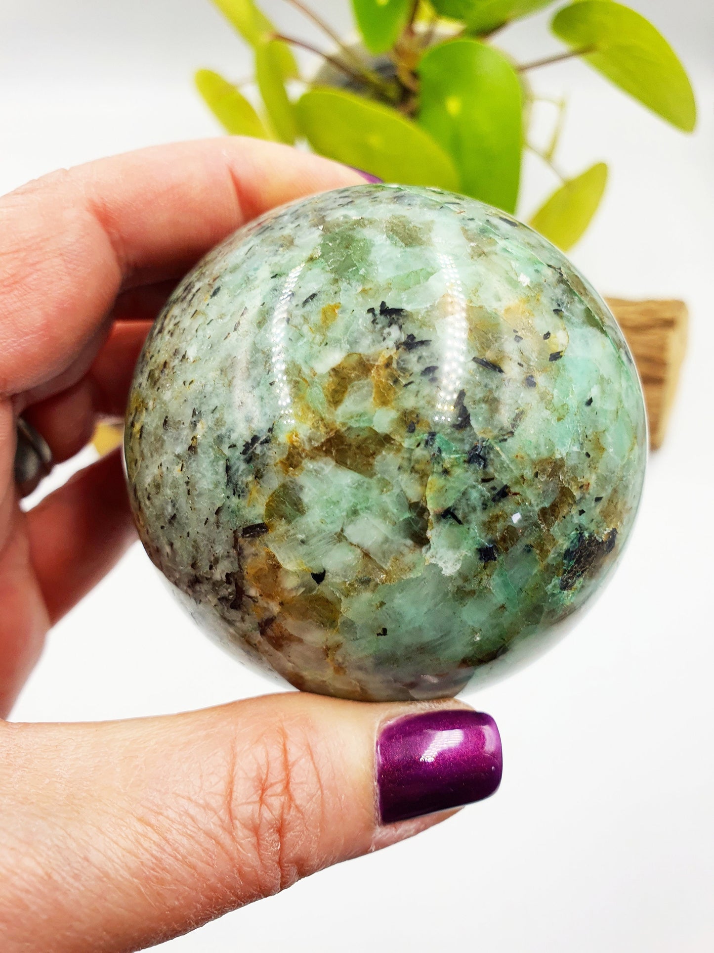 Large Quantum Quattro Sphere