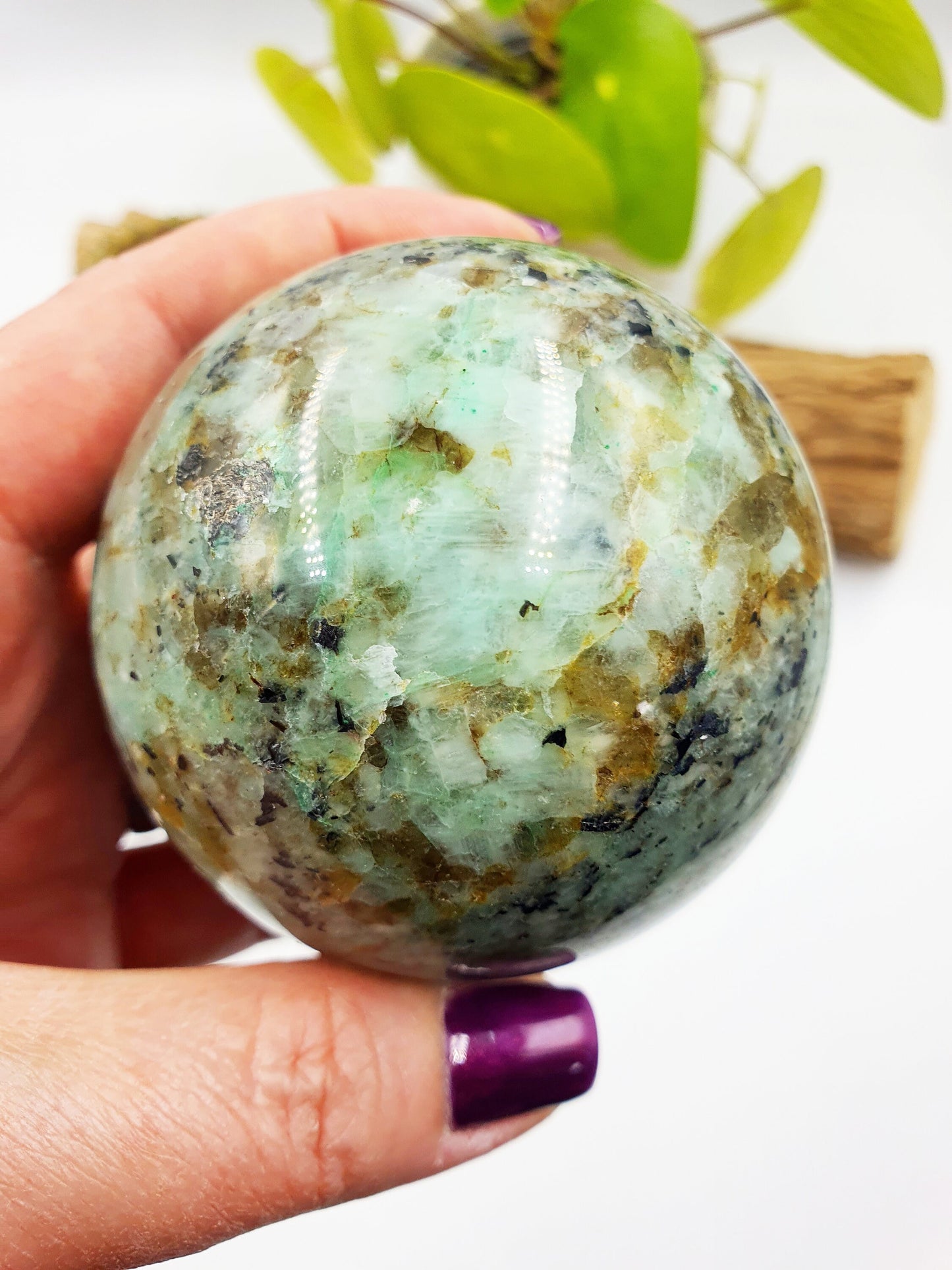 Large Quantum Quattro Sphere