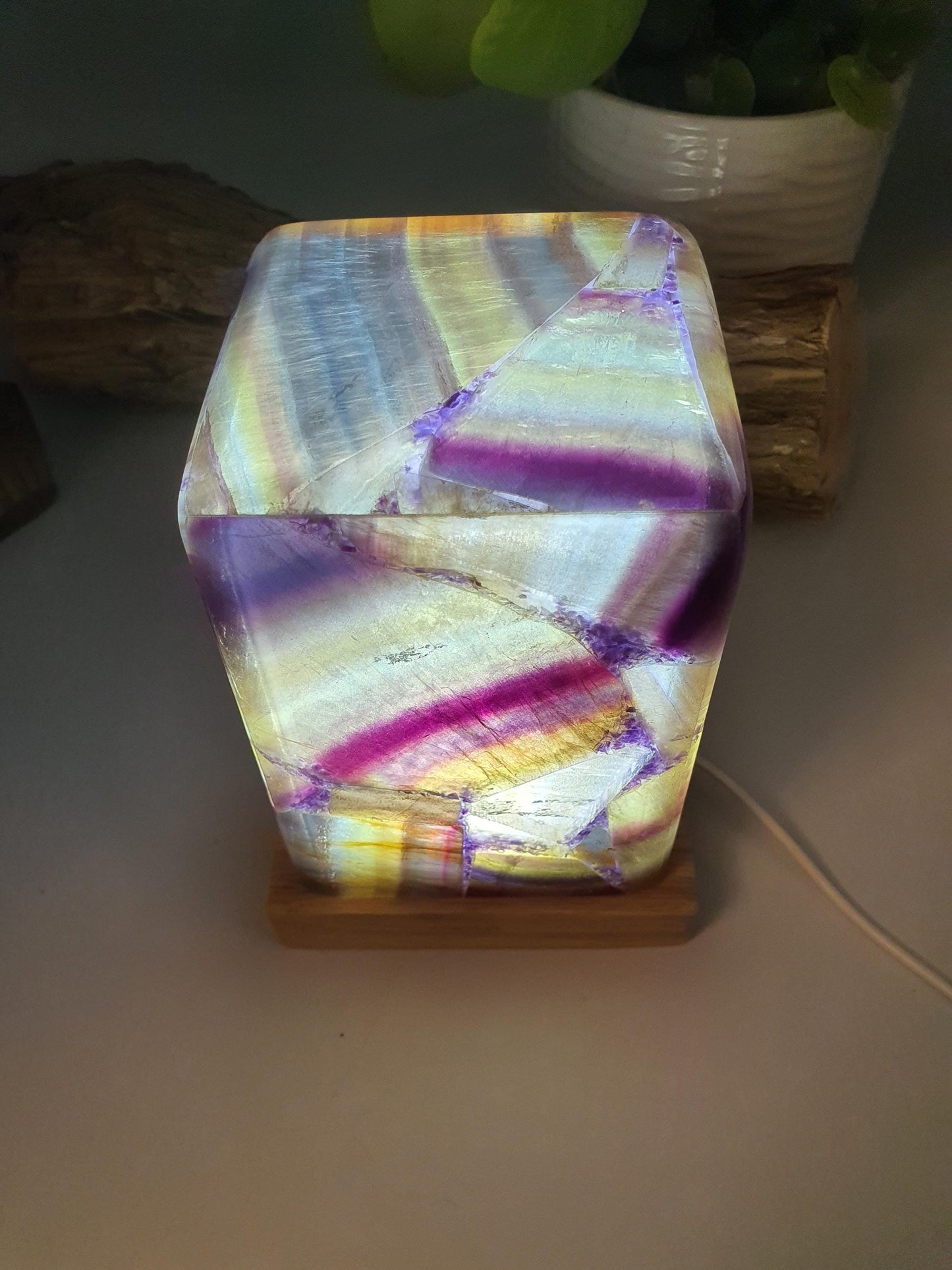 Fluorite Lamp with USB light stand
