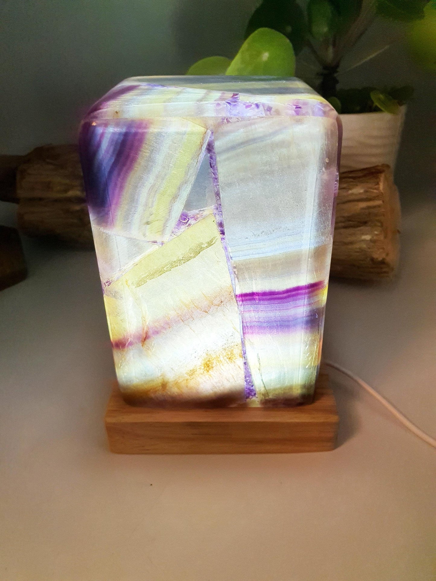 Fluorite Lamp with USB light stand
