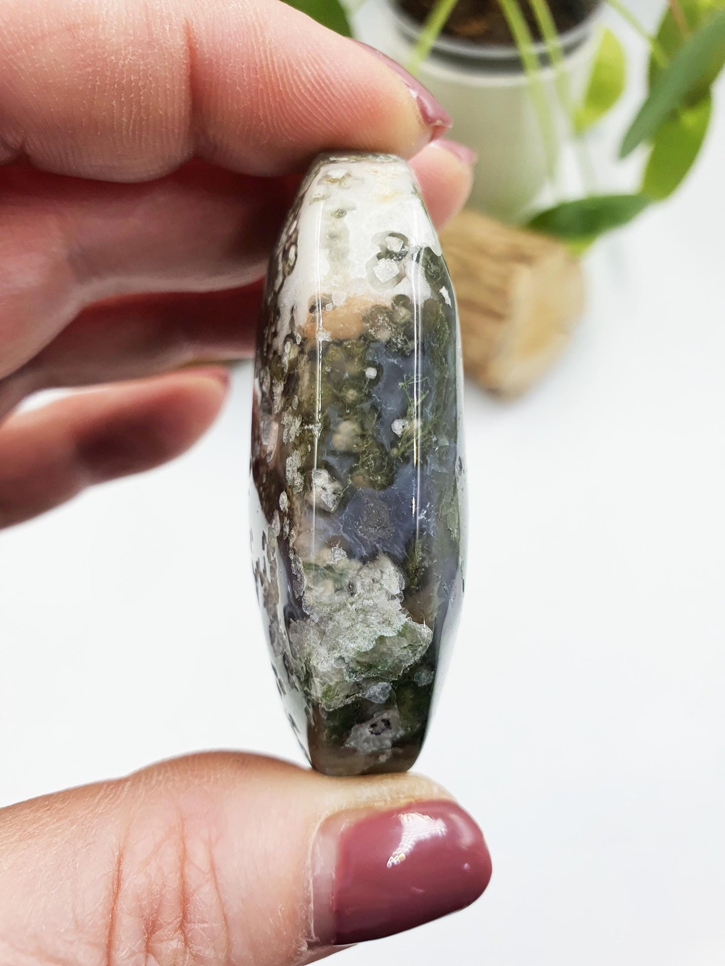 Drusy Moss Agate Palm