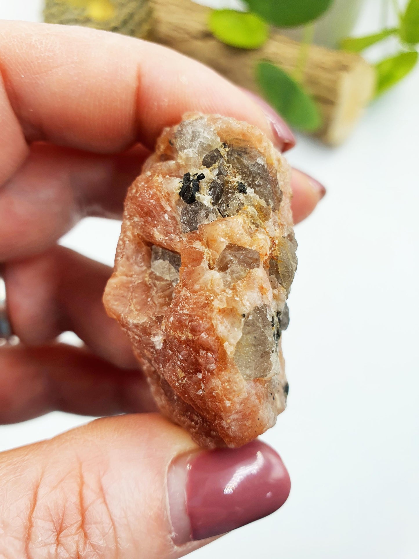 Flashy Raw Sunstone