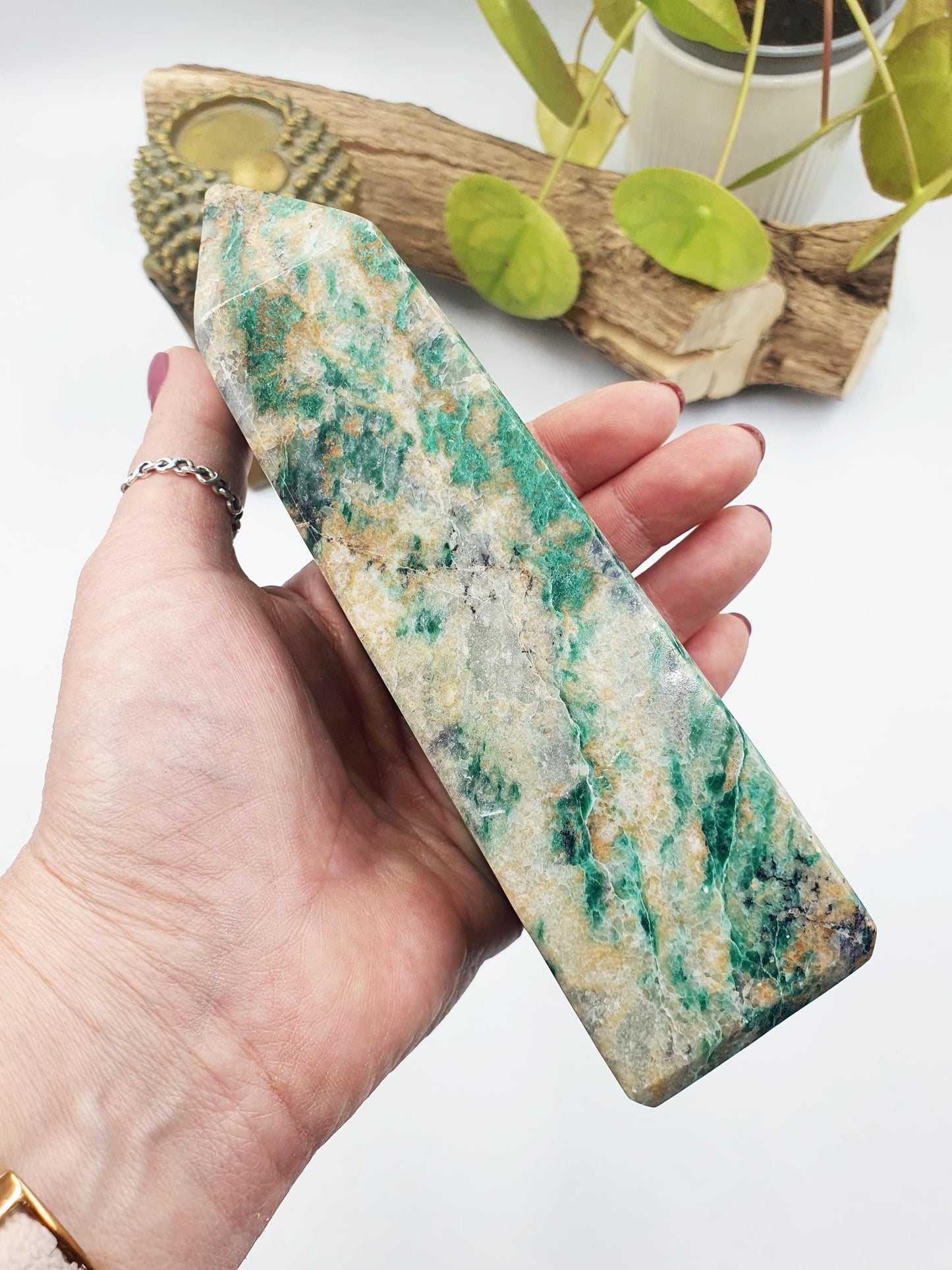 Large Green Aventurine Tower / Green Aventurine Obelisk / Green Aventurine Point / Healing Tower - 755g