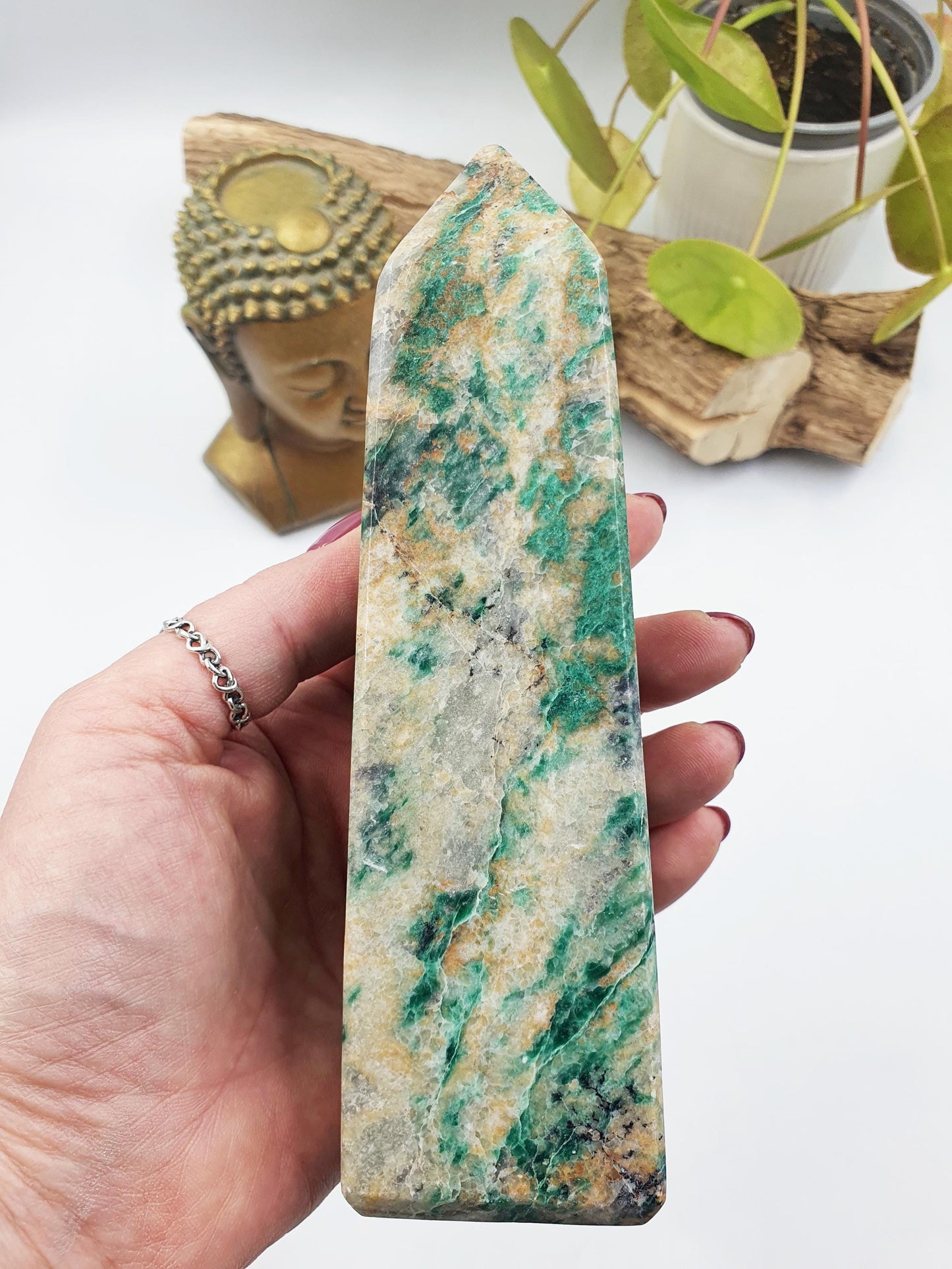 Large Green Aventurine Tower / Green Aventurine Obelisk / Green Aventurine Point / Healing Tower - 755g