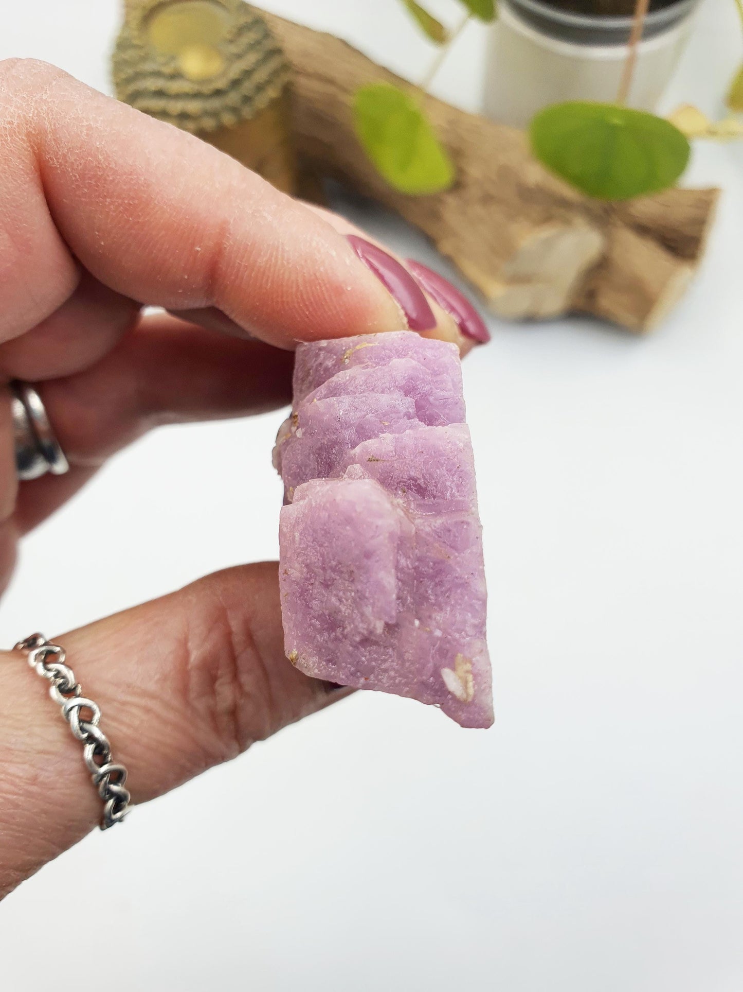 Flashy Raw Kunzite / Natural Kunzite / Kunzite Specimen / Kunzite Chunk / Raw Crystal - 120g