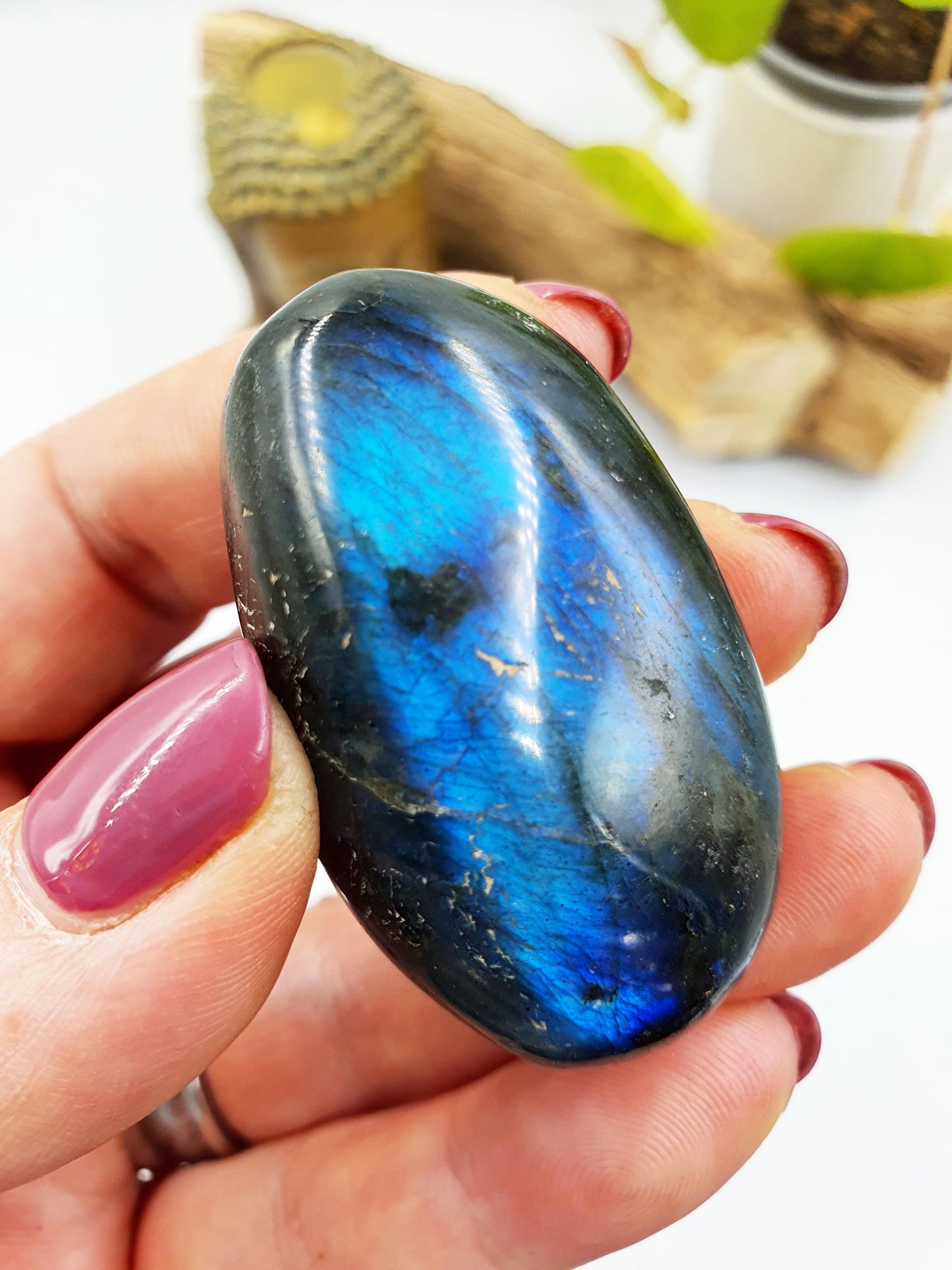 Beautiful Flashy Labradorite Crystal Palm / Labradorite Palm Stone / Meditation Palm / Reiki Crystal Palm - 50g