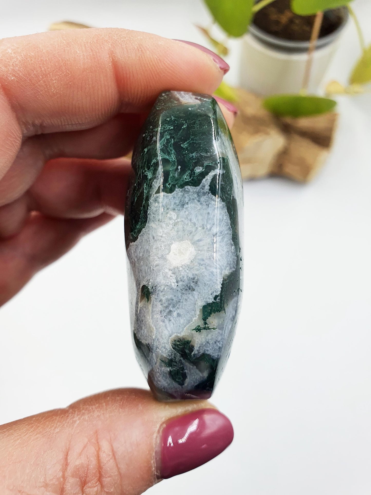 Druzy Moss Agate Palm / Moss Agate Palm Stone / Meditation Palm / Meditation Palm / Reiki Crystsl Palm - 90g