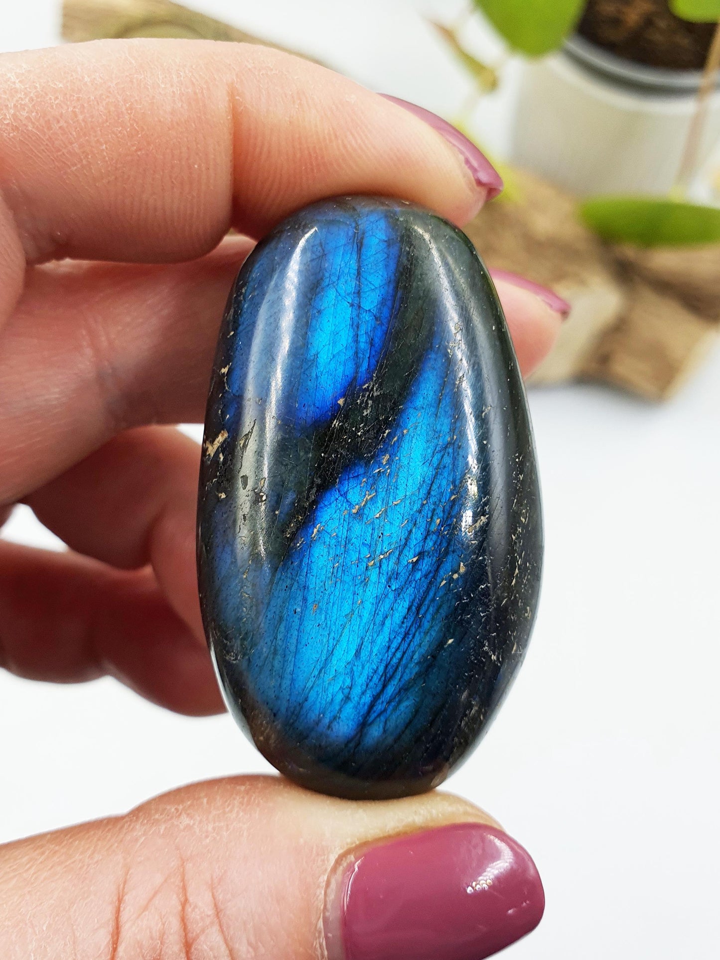 Beautiful Flashy Labradorite Crystal Palm / Labradorite Palm Stone / Meditation Palm / Reiki Crystal Palm - 50g