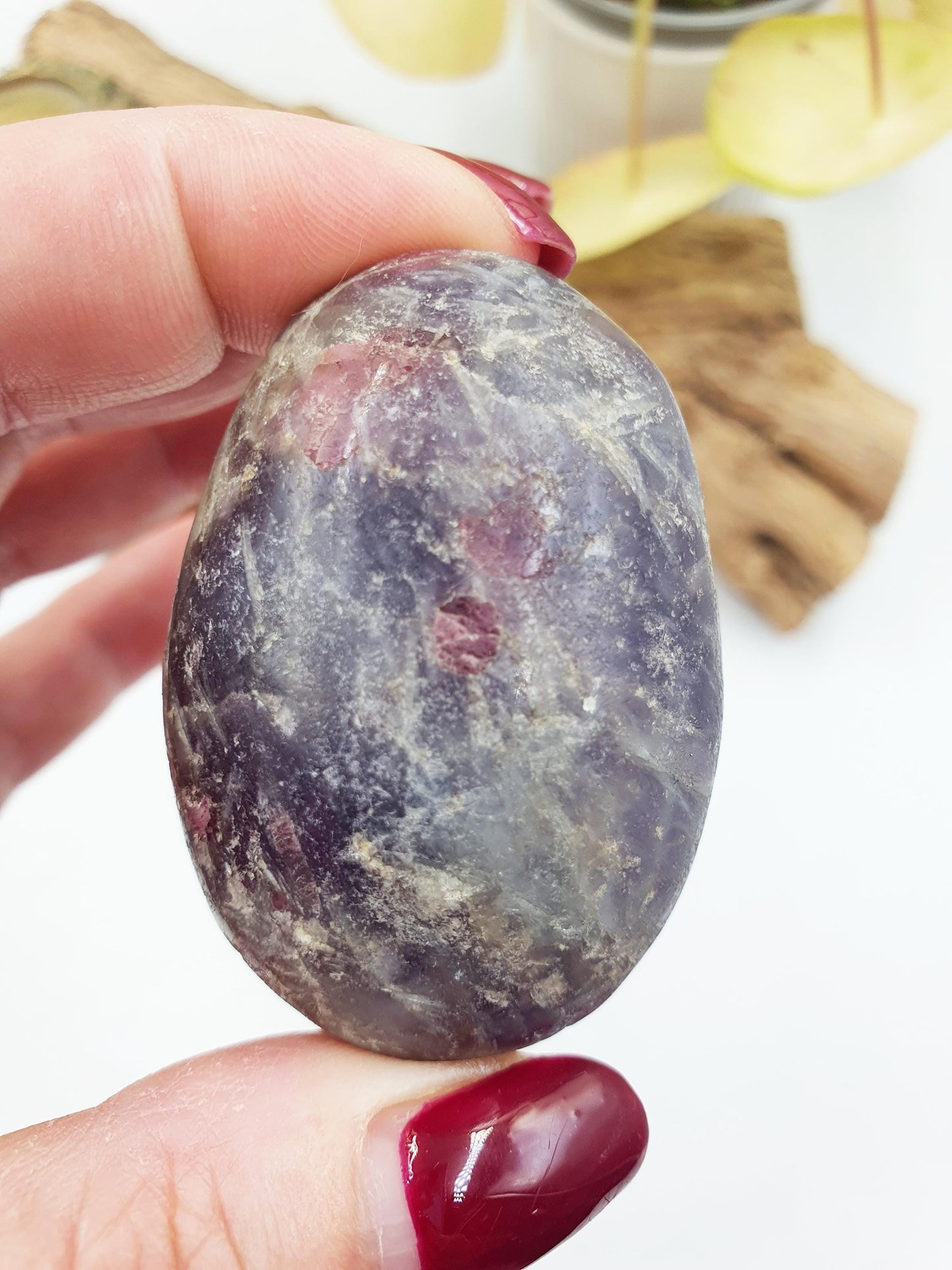 Beautiful Unicorn Stone Palm / Unicorn Palm Stone / Pegmatite Palm / Pocket Crystal / Meditation Palm - 80g