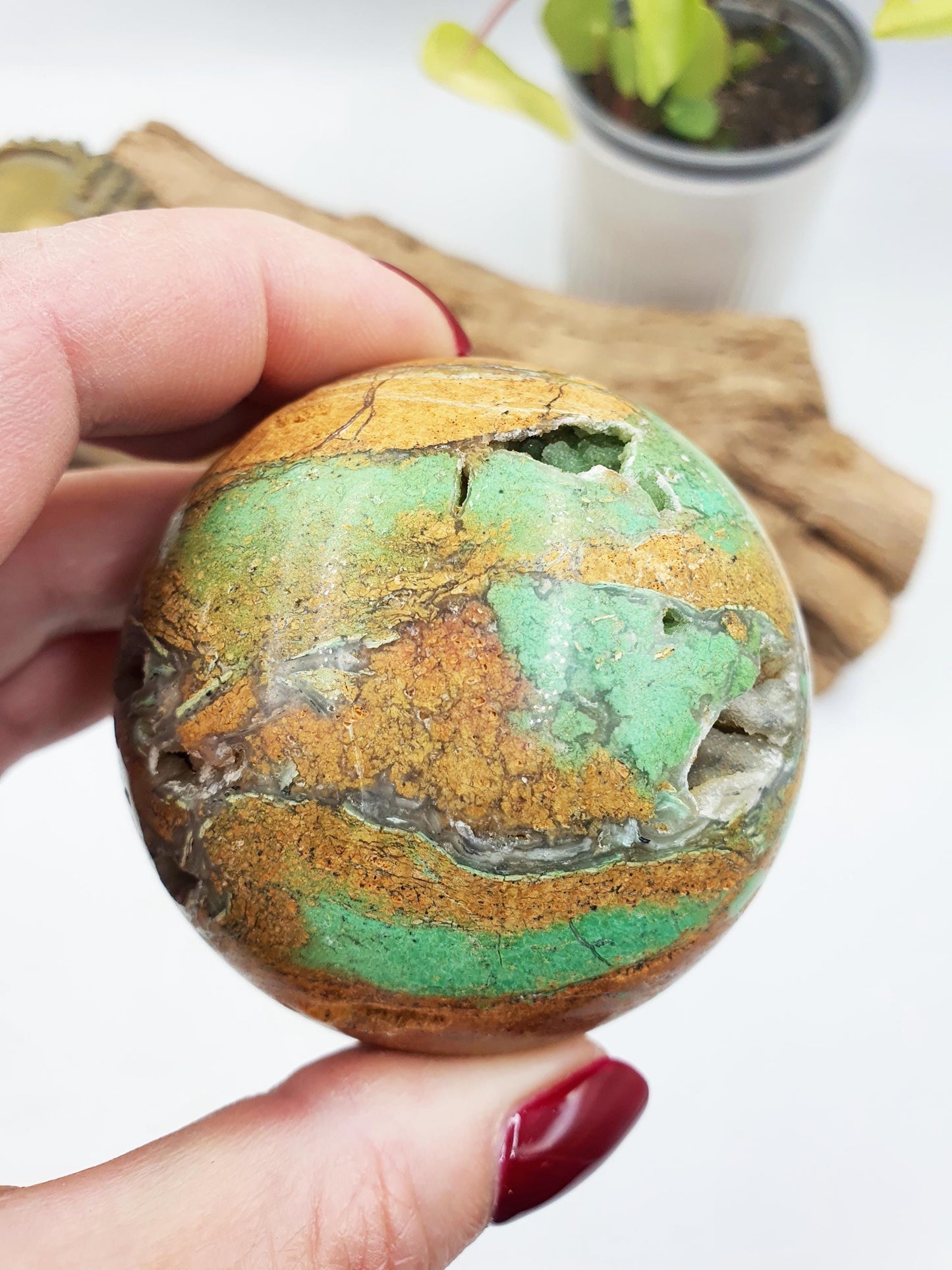 Incrrdible Prehnite and Agate Sphere / Prehnite Crystal Orb / Prehnite and Agate Crystal Ball - 300g