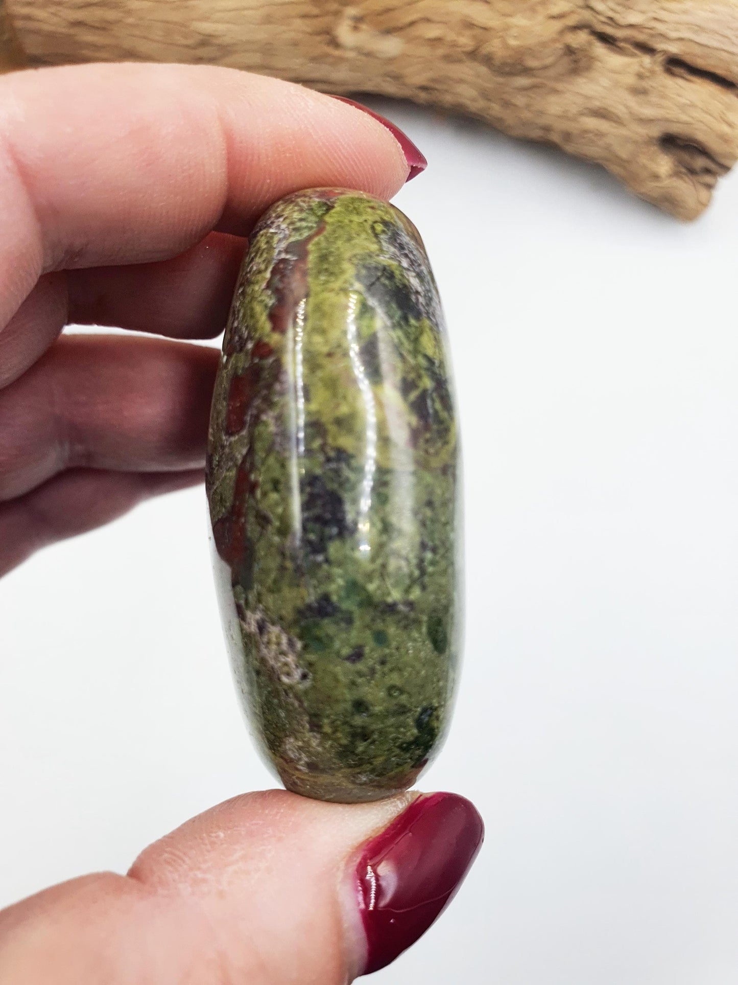 Dragon's Blood Palm / Dragon Blood Palm Stone / Dragon Blood Meditation Palm / Reiki Crystal Palm - 115g