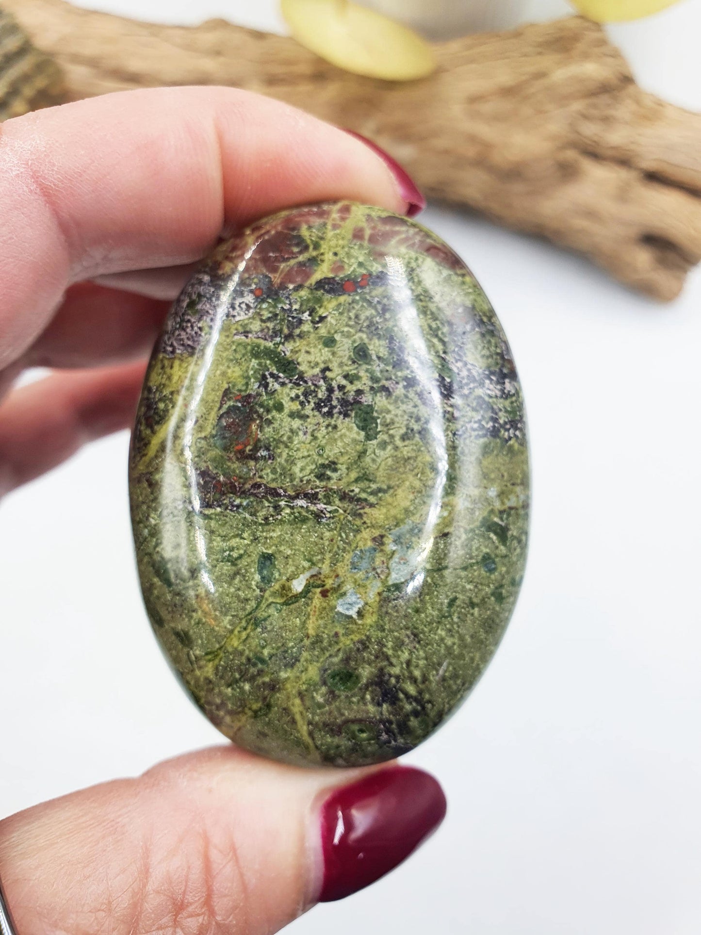 Dragon's Blood Palm / Dragon Blood Palm Stone / Dragon Blood Meditation Palm / Reiki Crystal Palm - 115g
