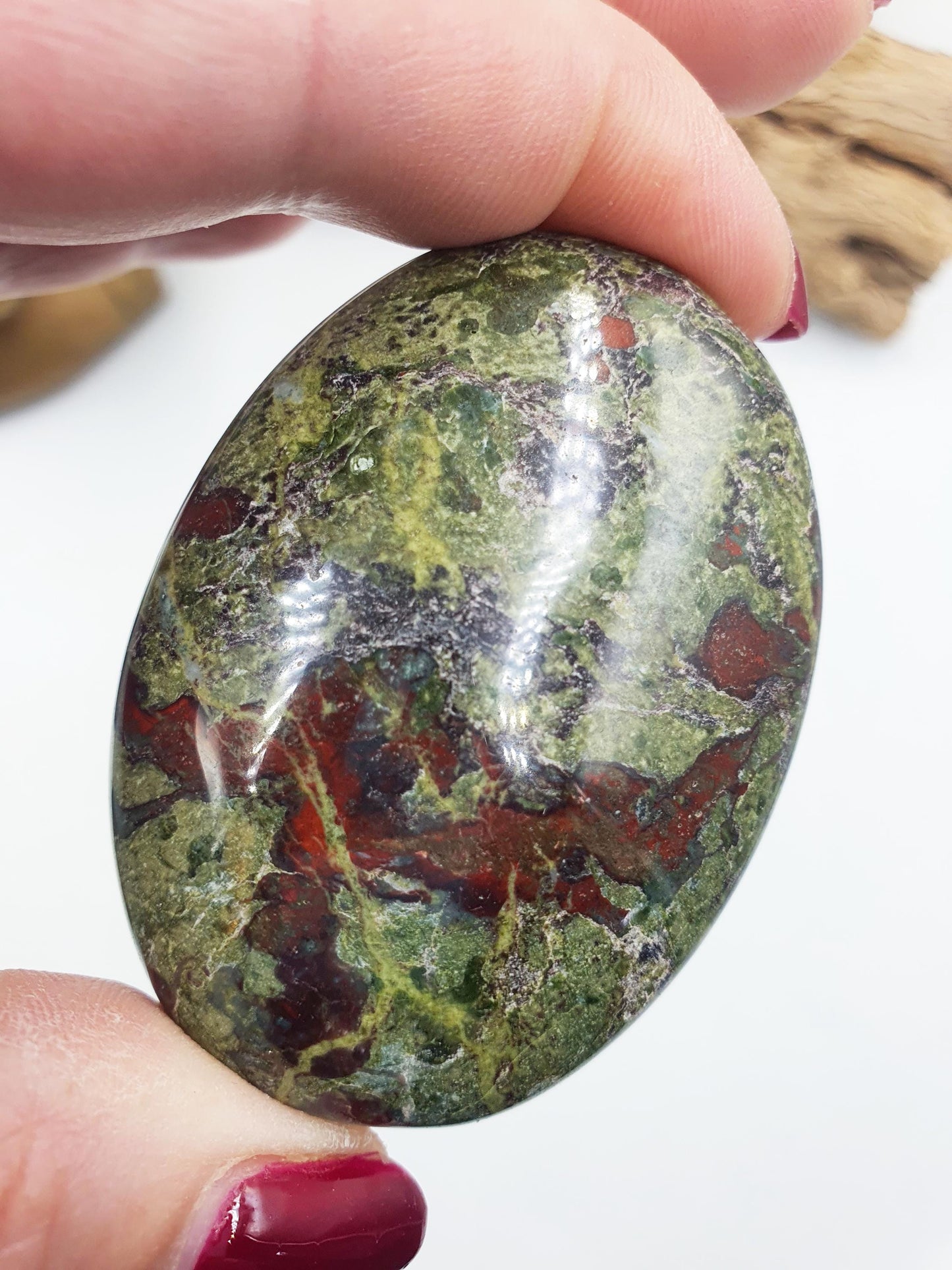 Dragon's Blood Palm / Dragon Blood Palm Stone / Dragon Blood Meditation Palm / Reiki Crystal Palm - 115g