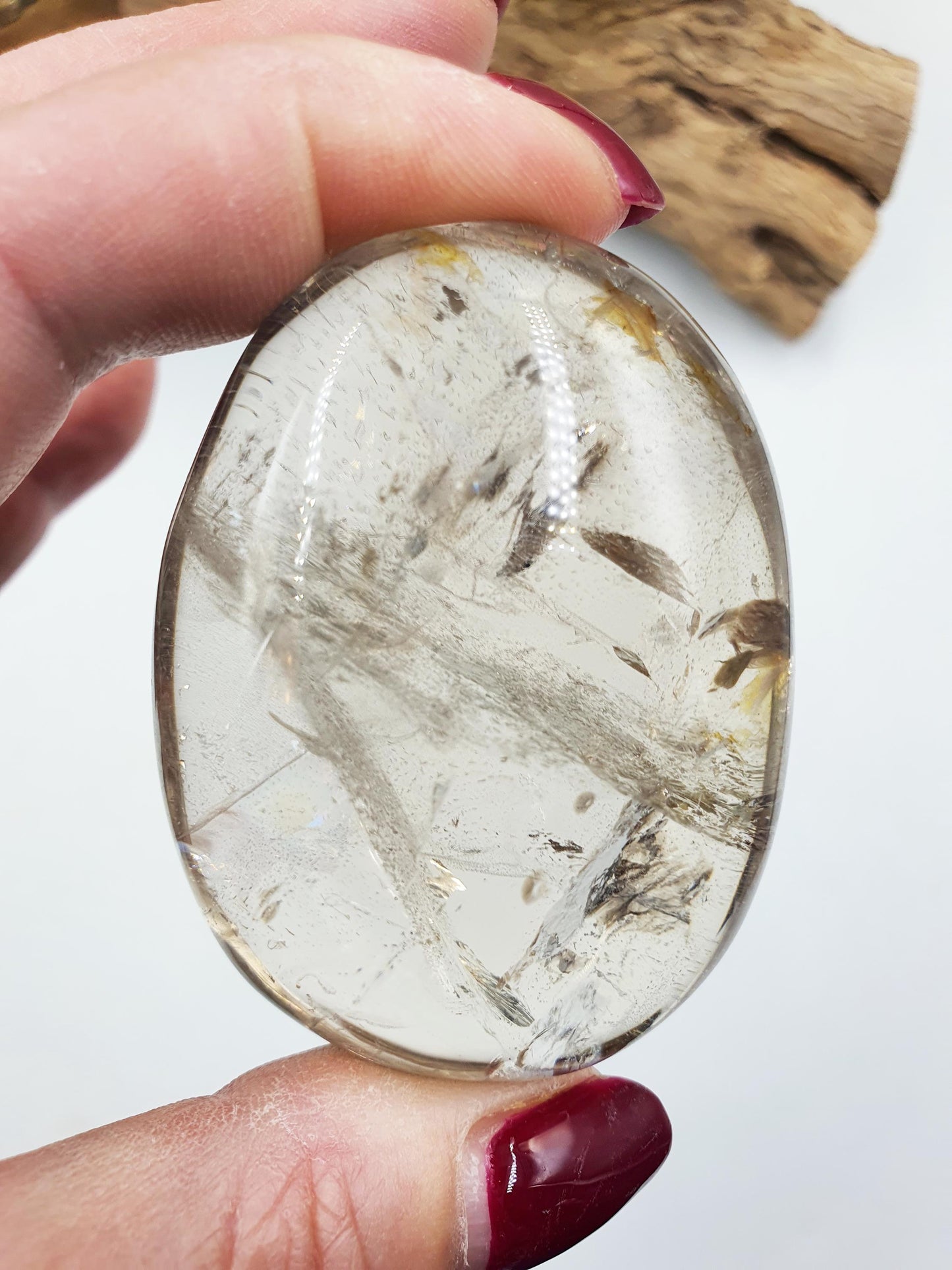 Light Smoky Quartz Palm with Golden Healer inclusions and lots of Rainbows / Smoky Quartz Palm Stone / Meditation / Reiki Crystal - 110g