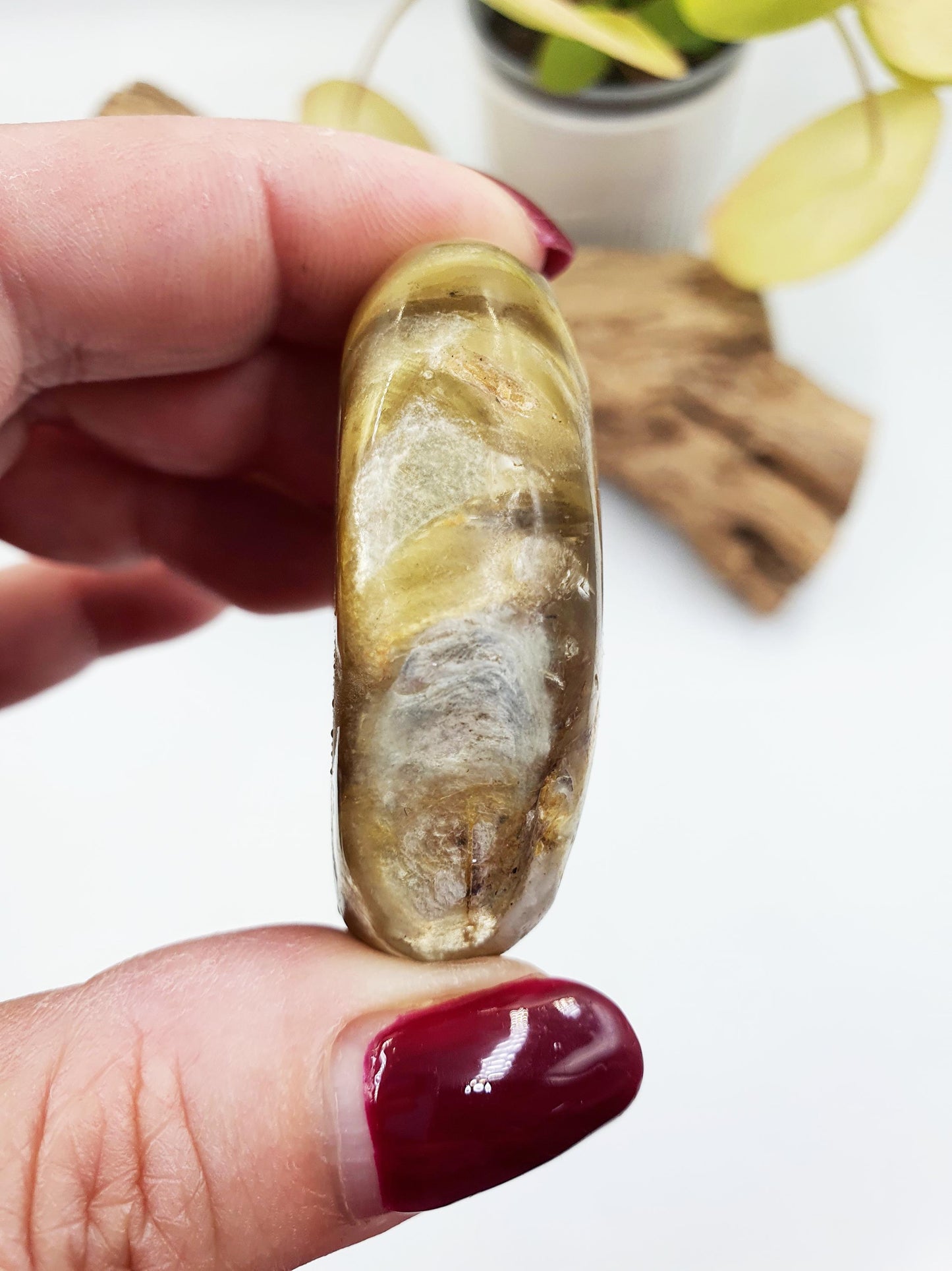 Muscovite (Golden Mica) Palm / Muscovite (Golden Mica) Palmstone / Golden Lepidolite Palm / Meditation Palm - 55g