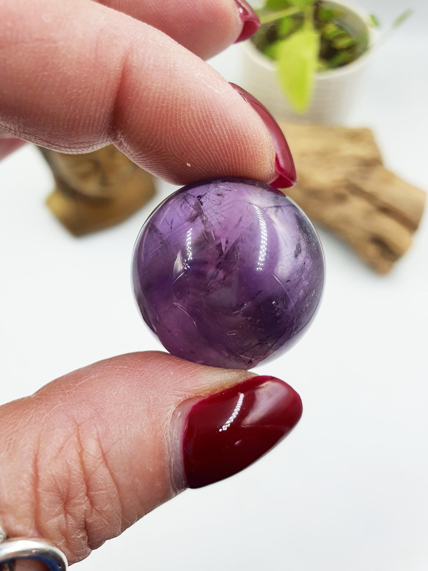 Beautiful Little Sparkly Amethyst Sphere / Amethyst Orb with rainbow / Amethyst Crystal Ball- 27mm
