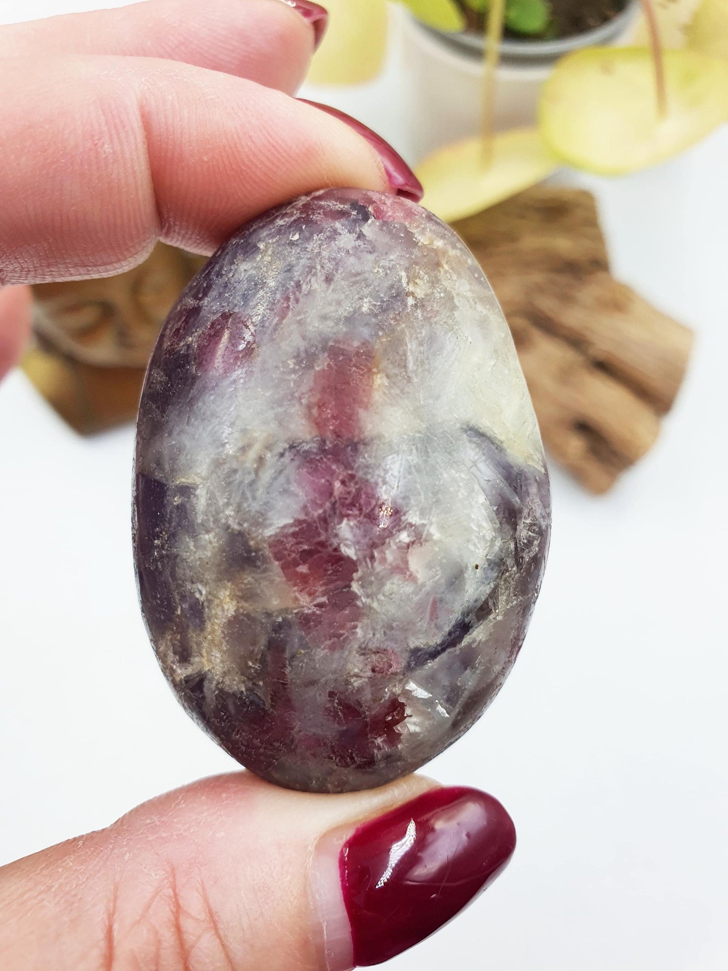 Beautiful Unicorn Stone Palm / Unicorn Palm Stone / Pegmatite Palm / Pocket Crystal / Meditation Palm - 80g