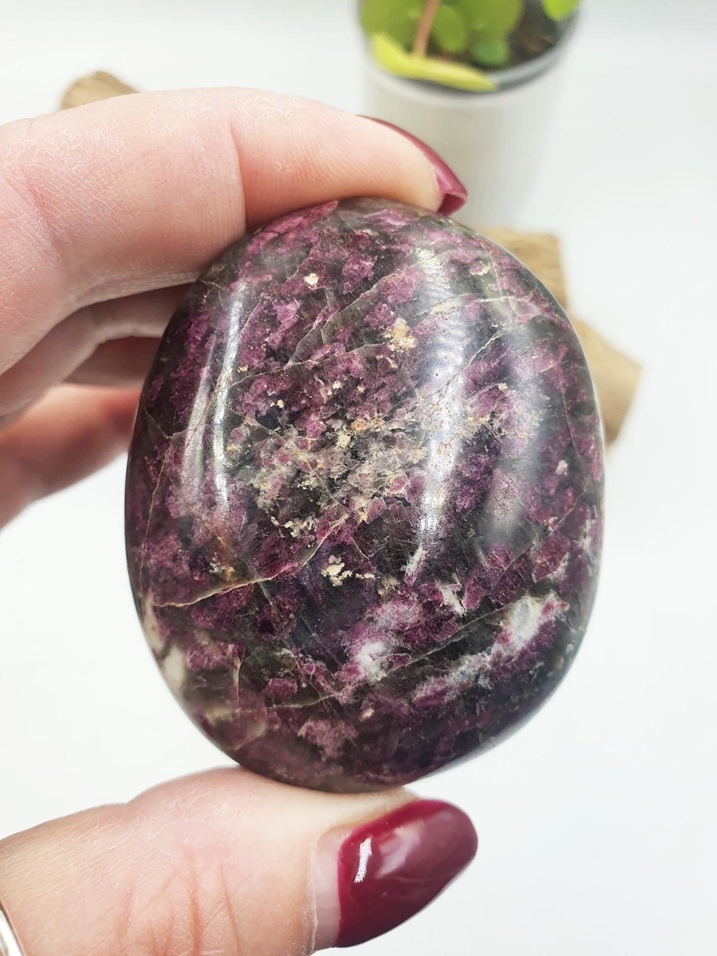 Beautiful Large Plum Tourmaline Palm / Plum Blossom Tourmaline Palm Stone / Pocket Stone / Meditation Palm - 120g