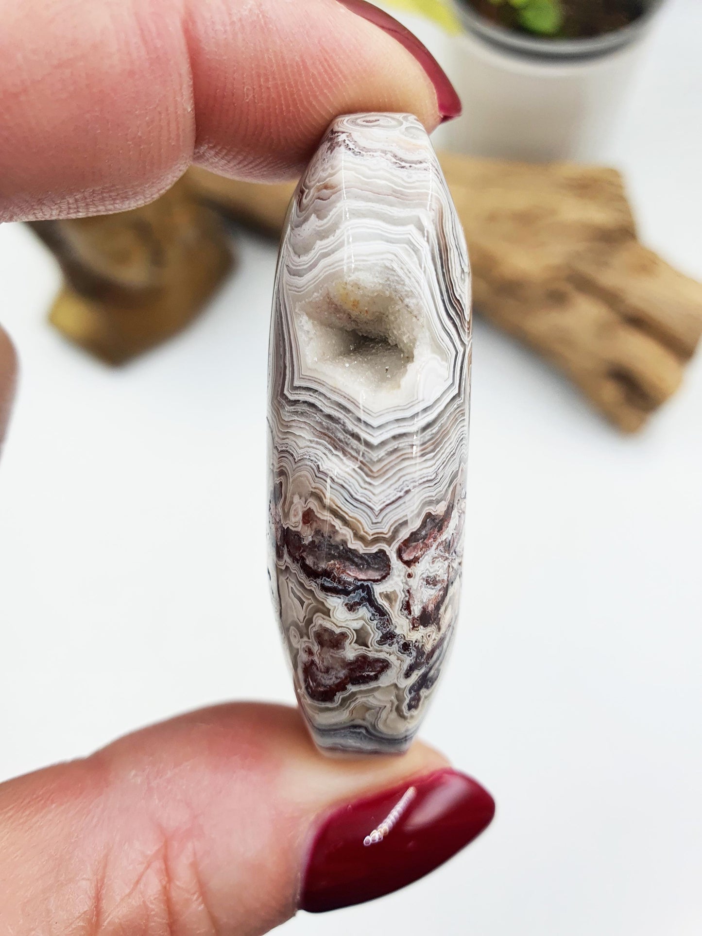 Beautiful Mexican Crazy Lace Agate Palm / Crazy Lace Agate Palm Stone / Drusy Agate Palm / Meditation Palm - 35g