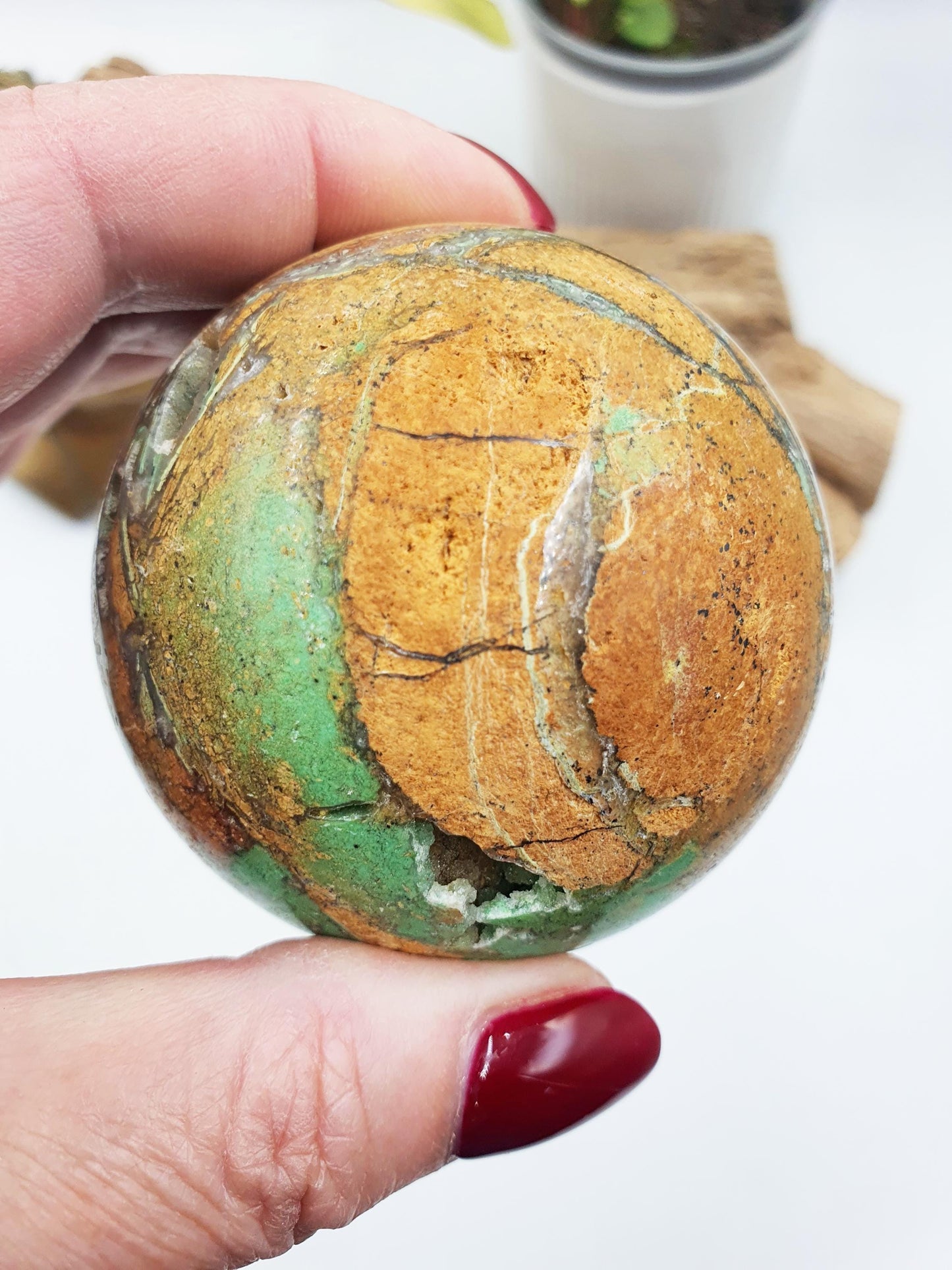 Incrrdible Prehnite and Agate Sphere / Prehnite Crystal Orb / Prehnite and Agate Crystal Ball - 300g