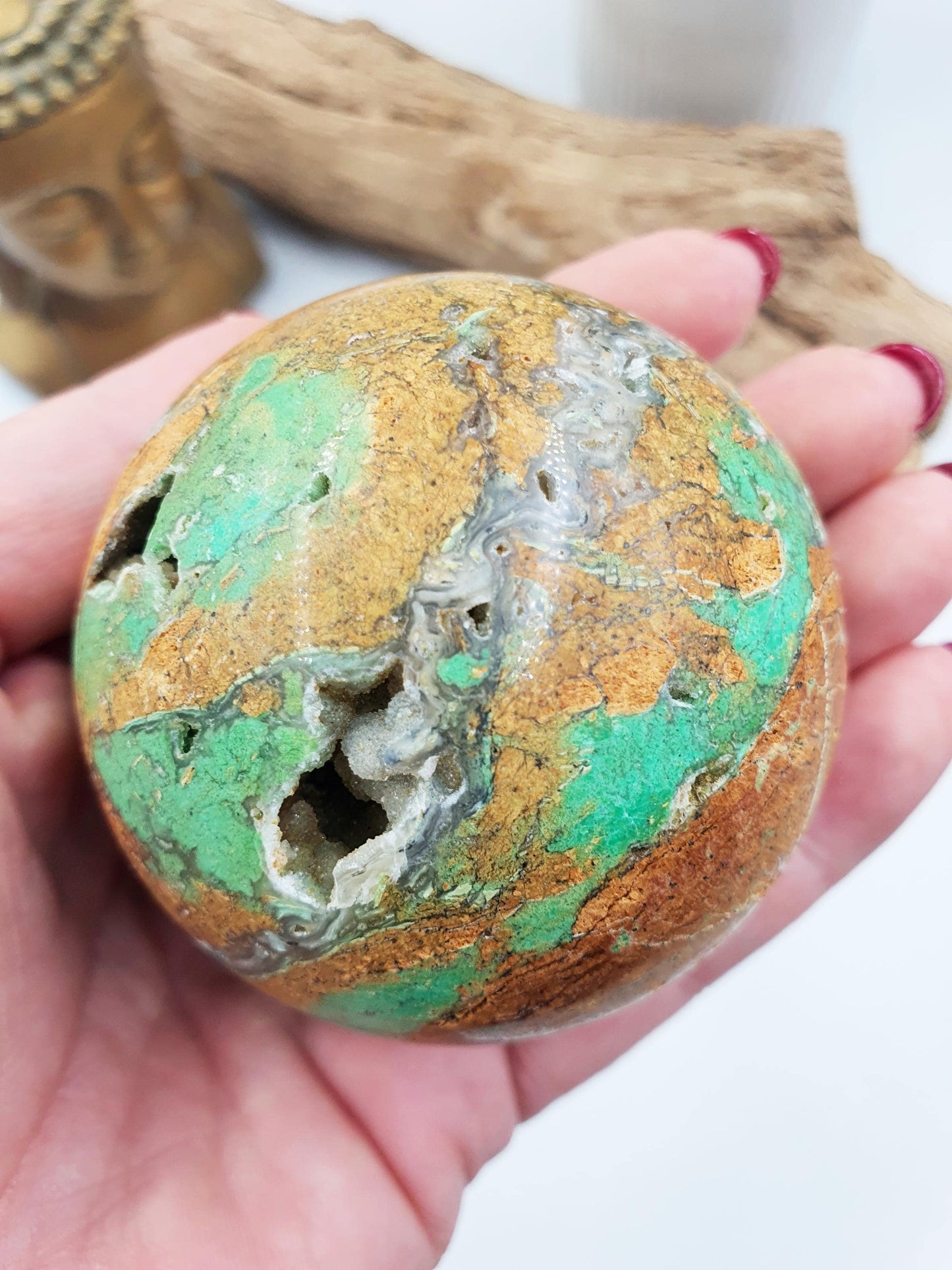 Incrrdible Prehnite and Agate Sphere / Prehnite Crystal Orb / Prehnite and Agate Crystal Ball - 300g