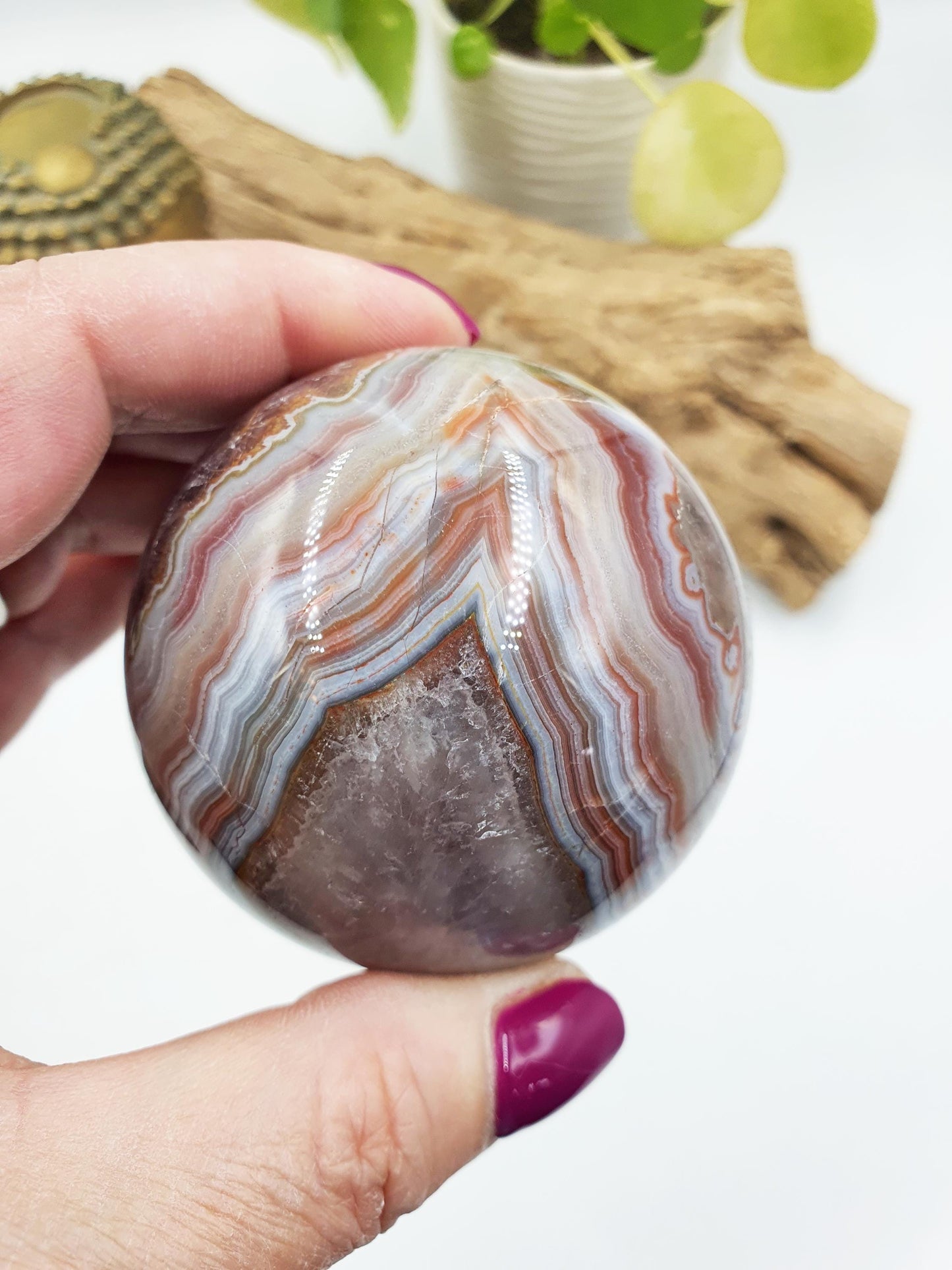 Beautiful Amethyst Agate Sphere / Amethyst Agate Crystal Ball / Amethyst Agate Orb - 62mm