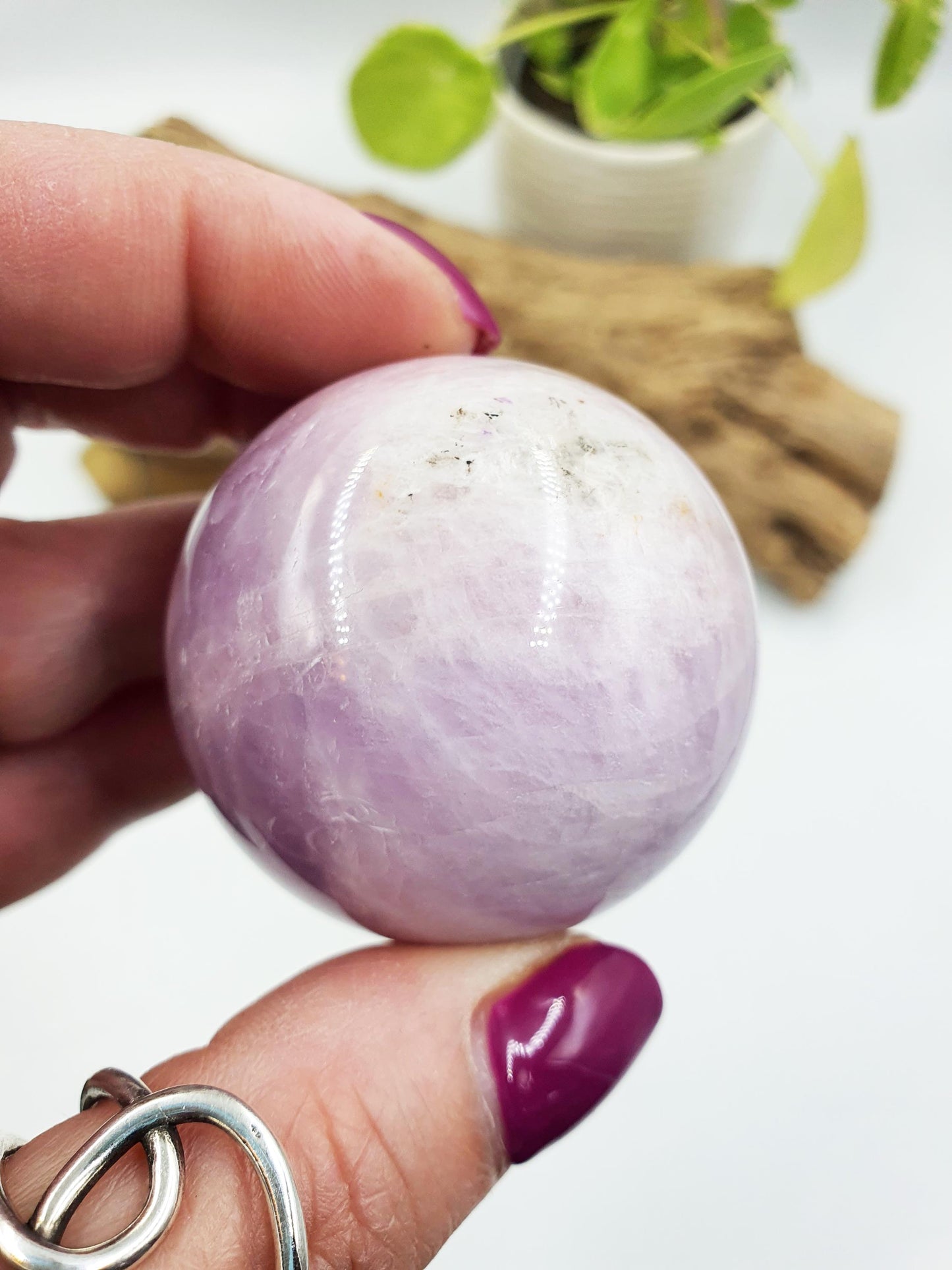 Beautiful Flashy High Grade Kunzite Sphere / Kunzite Crystal Ball / Kunzite Orb / Collectors Crystal - 45mm