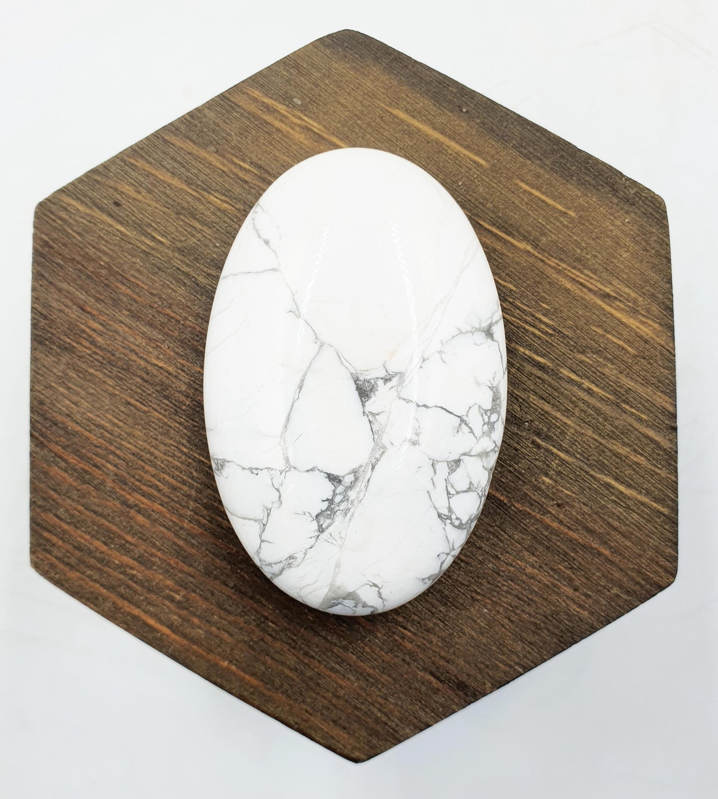 Beautiful Howlite Palm / Howlite Palm Stone / Pocket Crystal / Meditation Palm / Howlite Reiki Crystal - 45g
