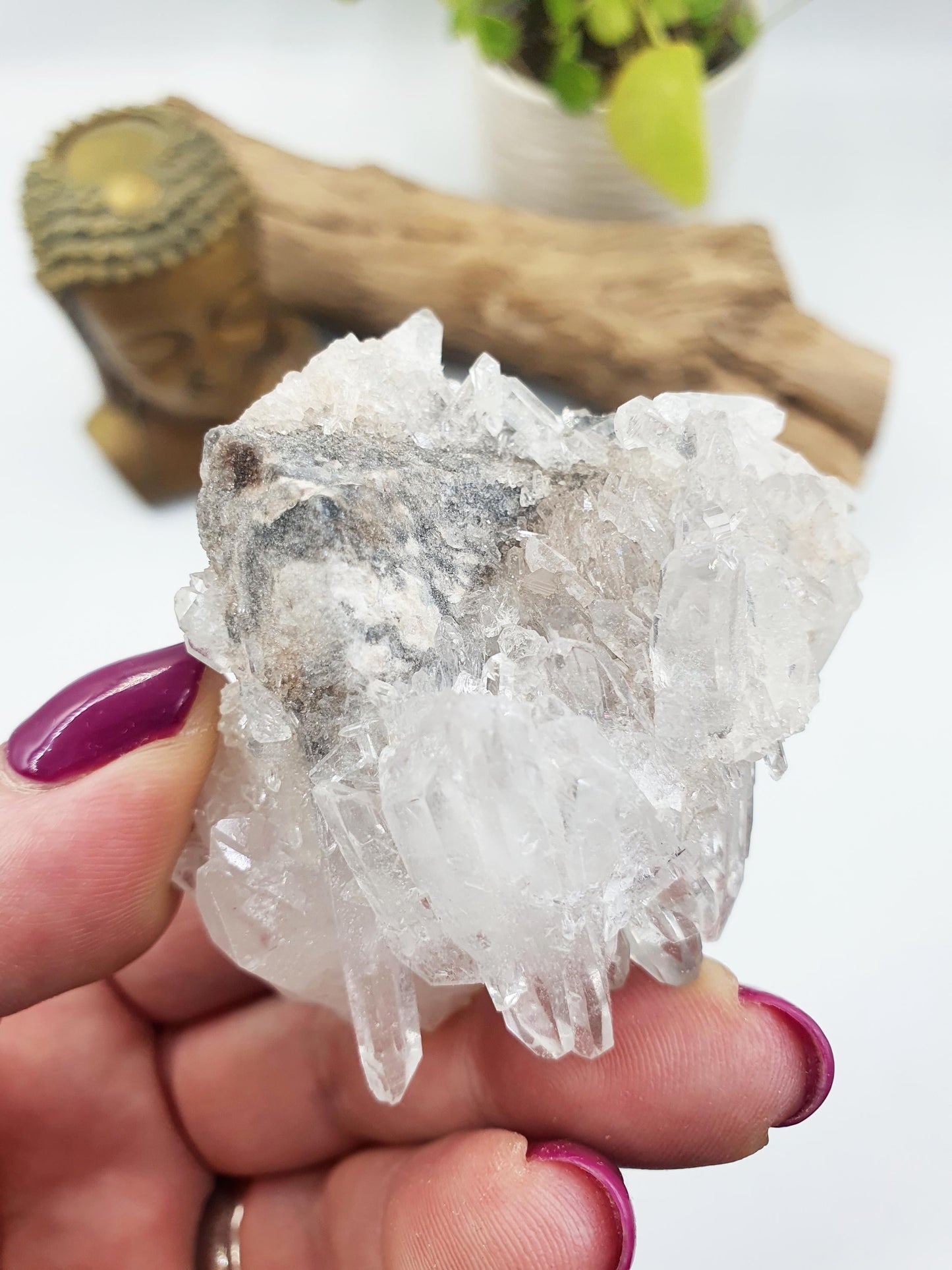 Cute Chrysanthemum Quartz Cluster / Raw Quartz Cluster / Mini Quartz Cluster - 88g