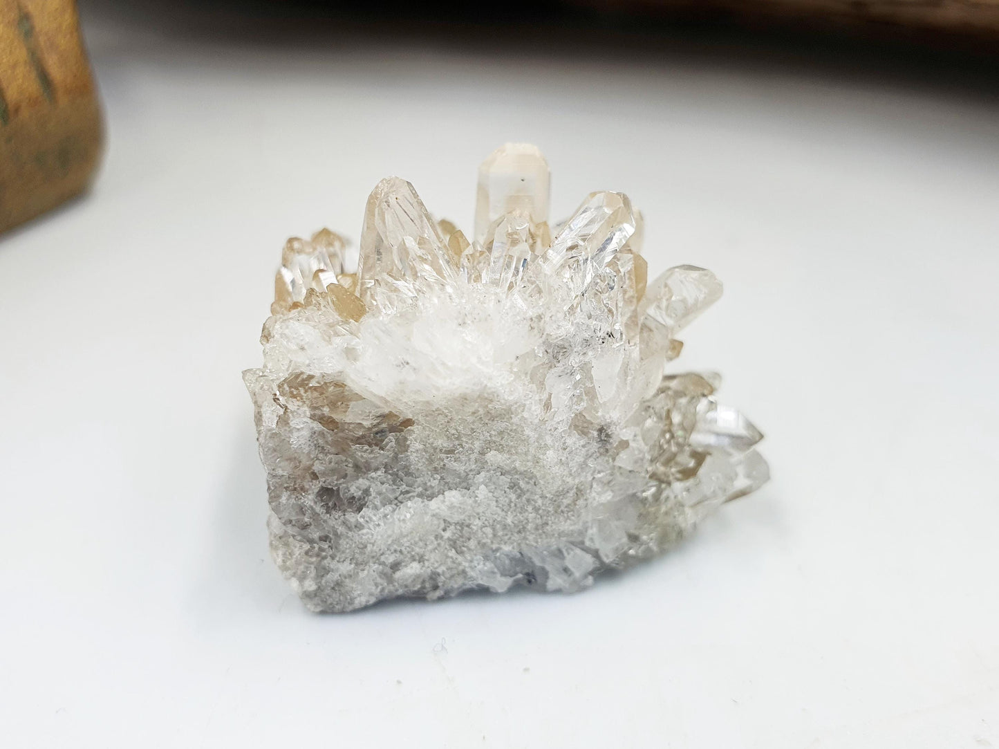Cute Tiny Chrysanthemum Quartz Cluster / Raw Quartz Cluster / Mini Quartz Cluster - 17g