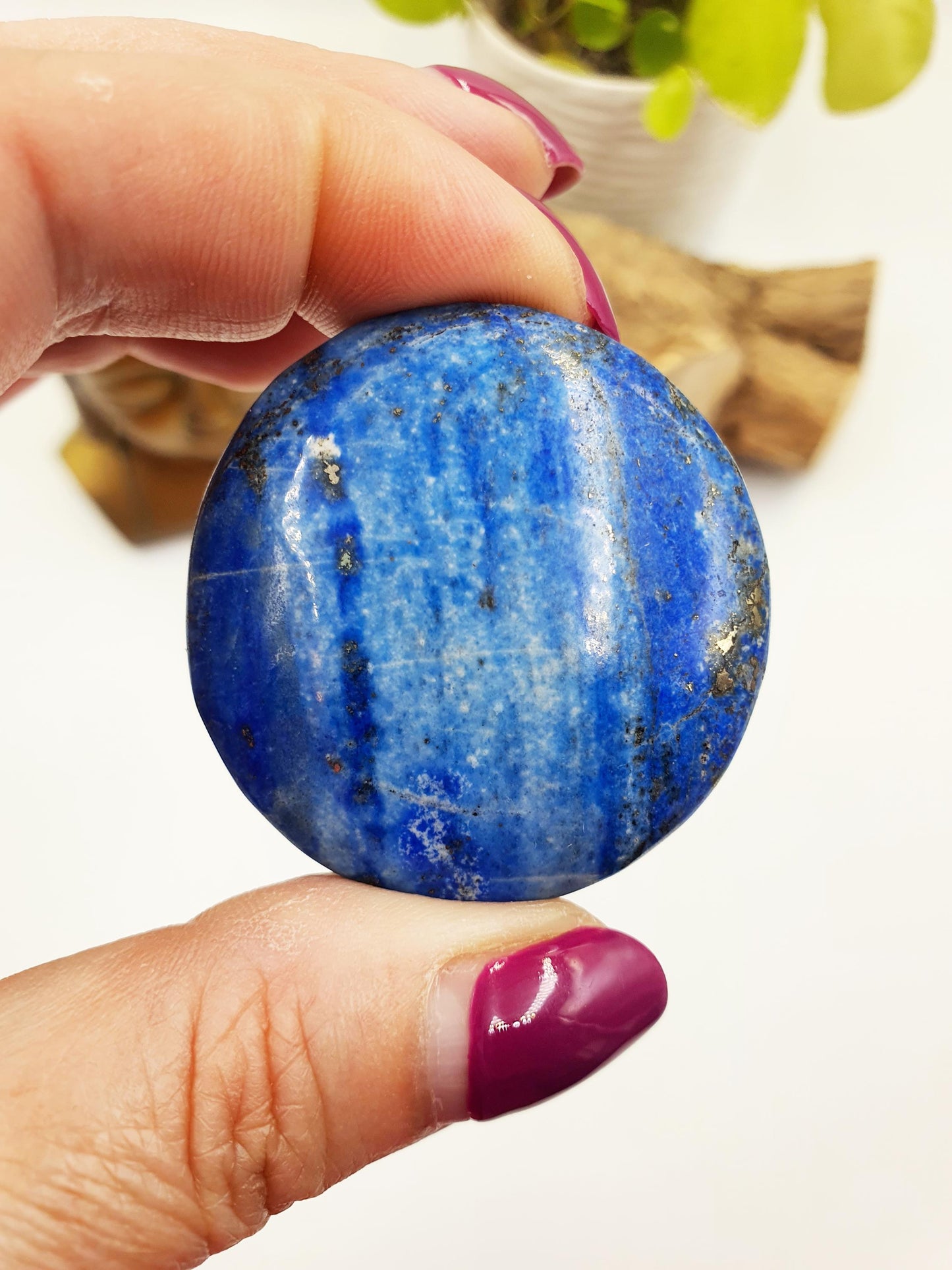 Round Lapis Lazuli Palm Stone - Wisdom & Truth Third Eye Chakra Crystal - 45g