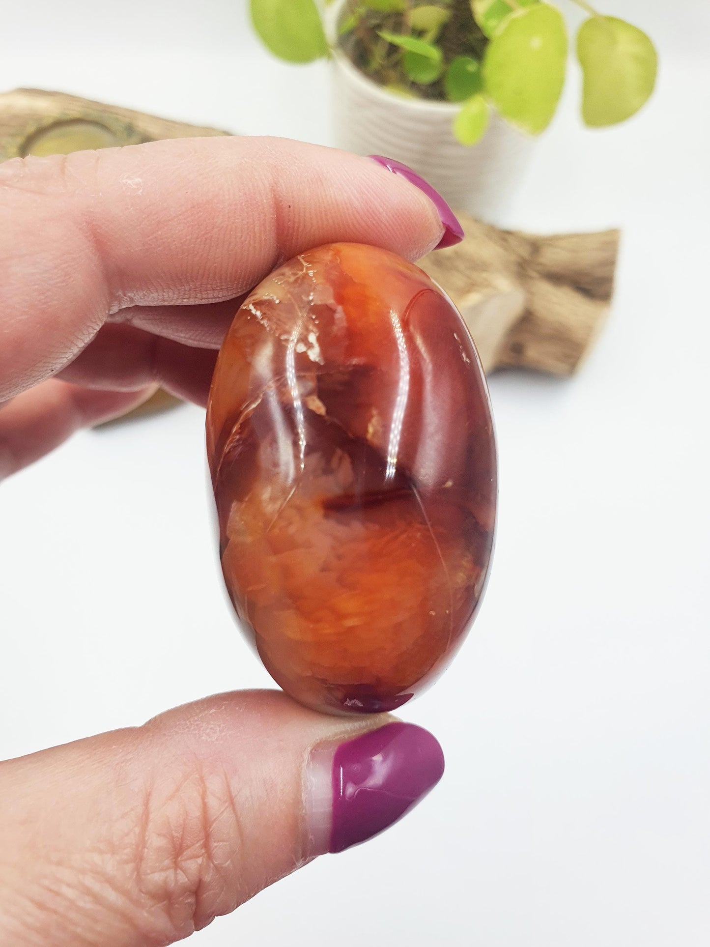 Carnelian Palm Stone - Vitality & Creativity Healing Crystal - 110g