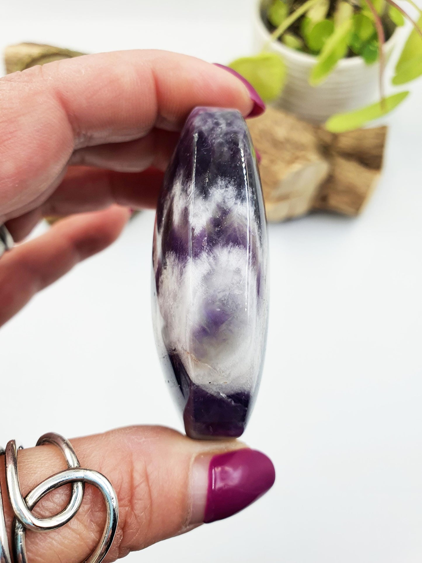 Dream Amethyst Palm Stone - Intuition & Spiritual Protection Crystal - 120g