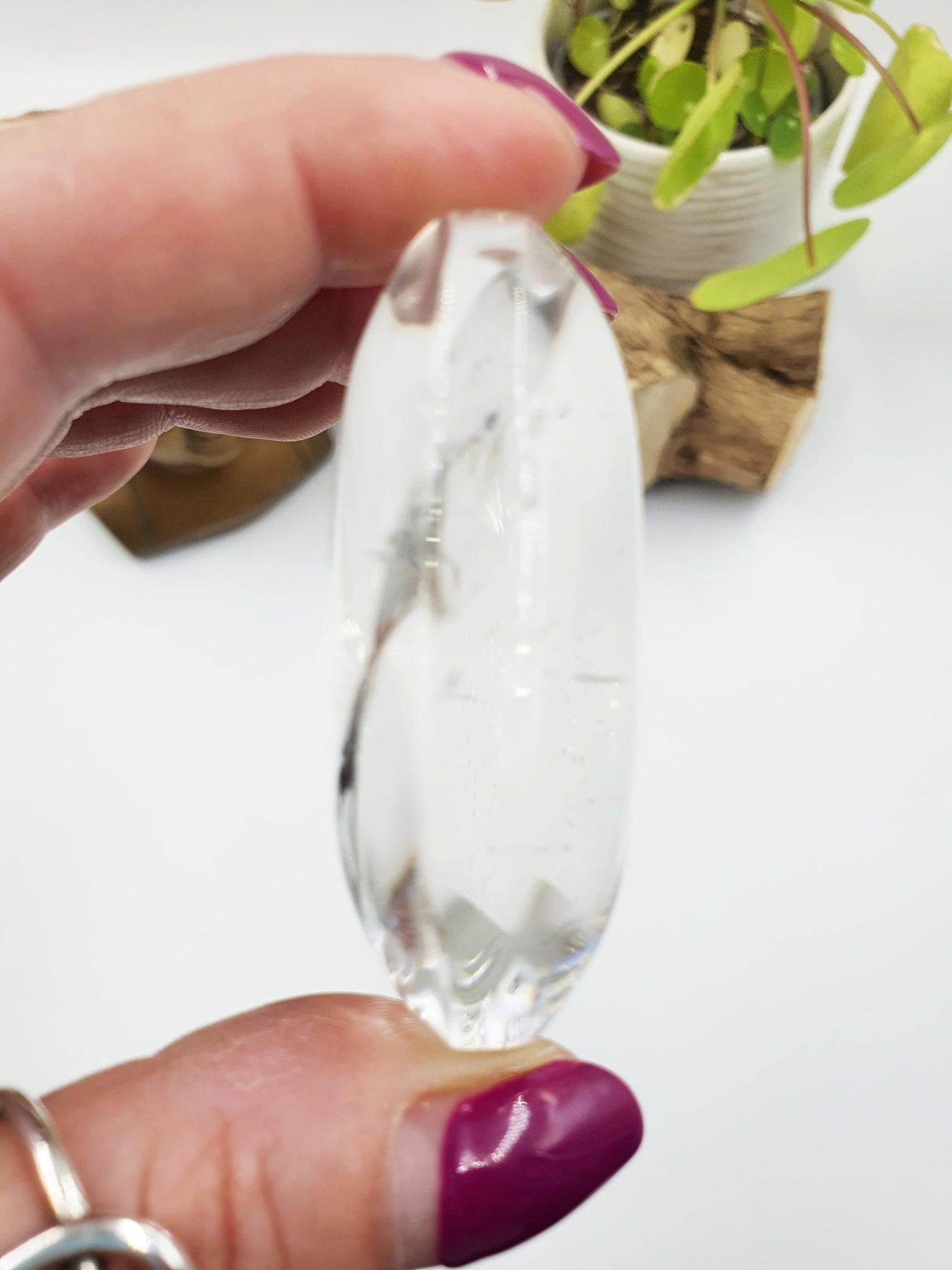 High Grade Clear Quartz Palm Stone with large Rainbows - Energy Amplifying Healing Crystal - 85g
