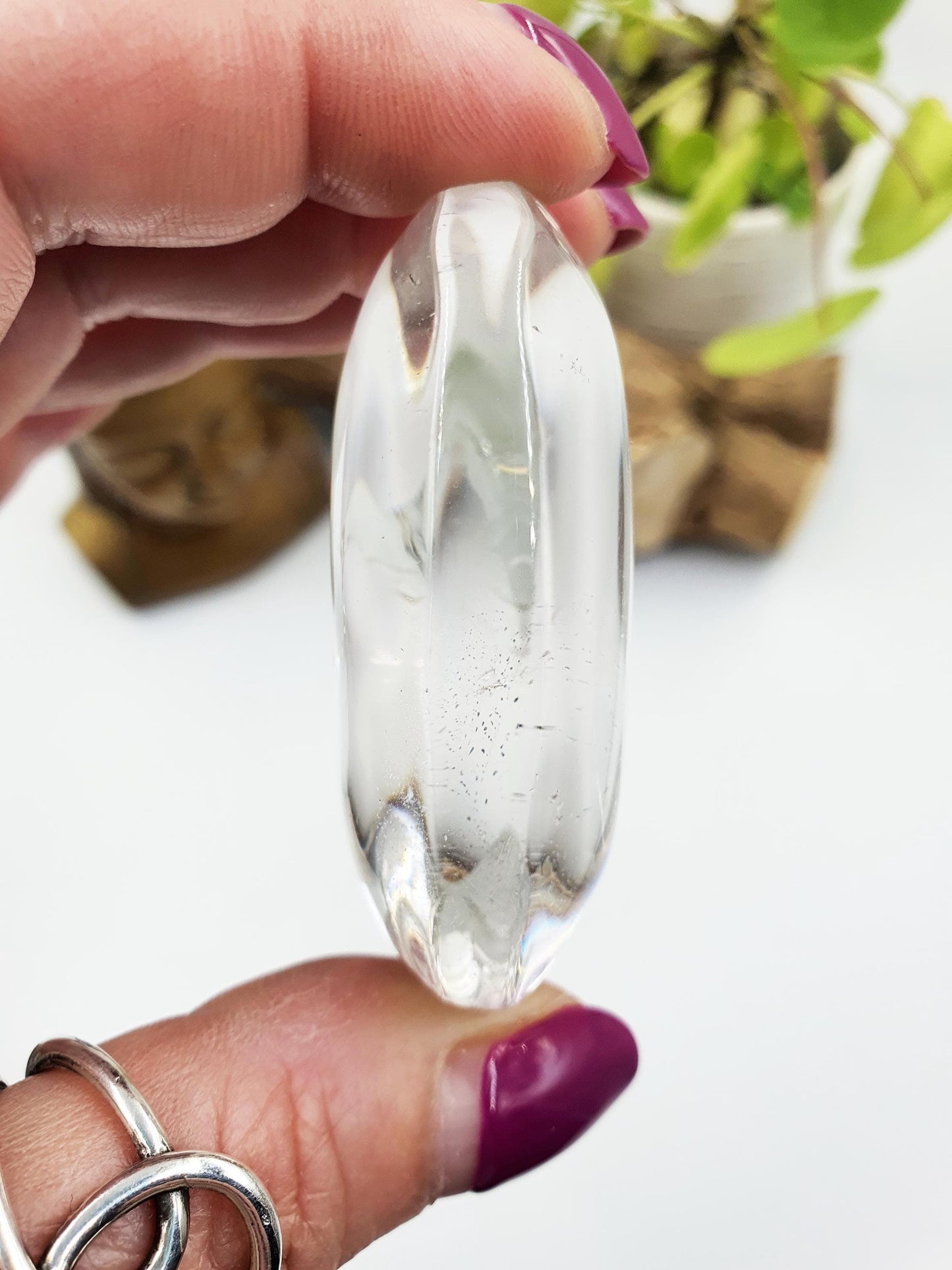High Grade Clear Quartz Palm Stone with large Rainbows - Energy Amplifying Healing Crystal - 85g
