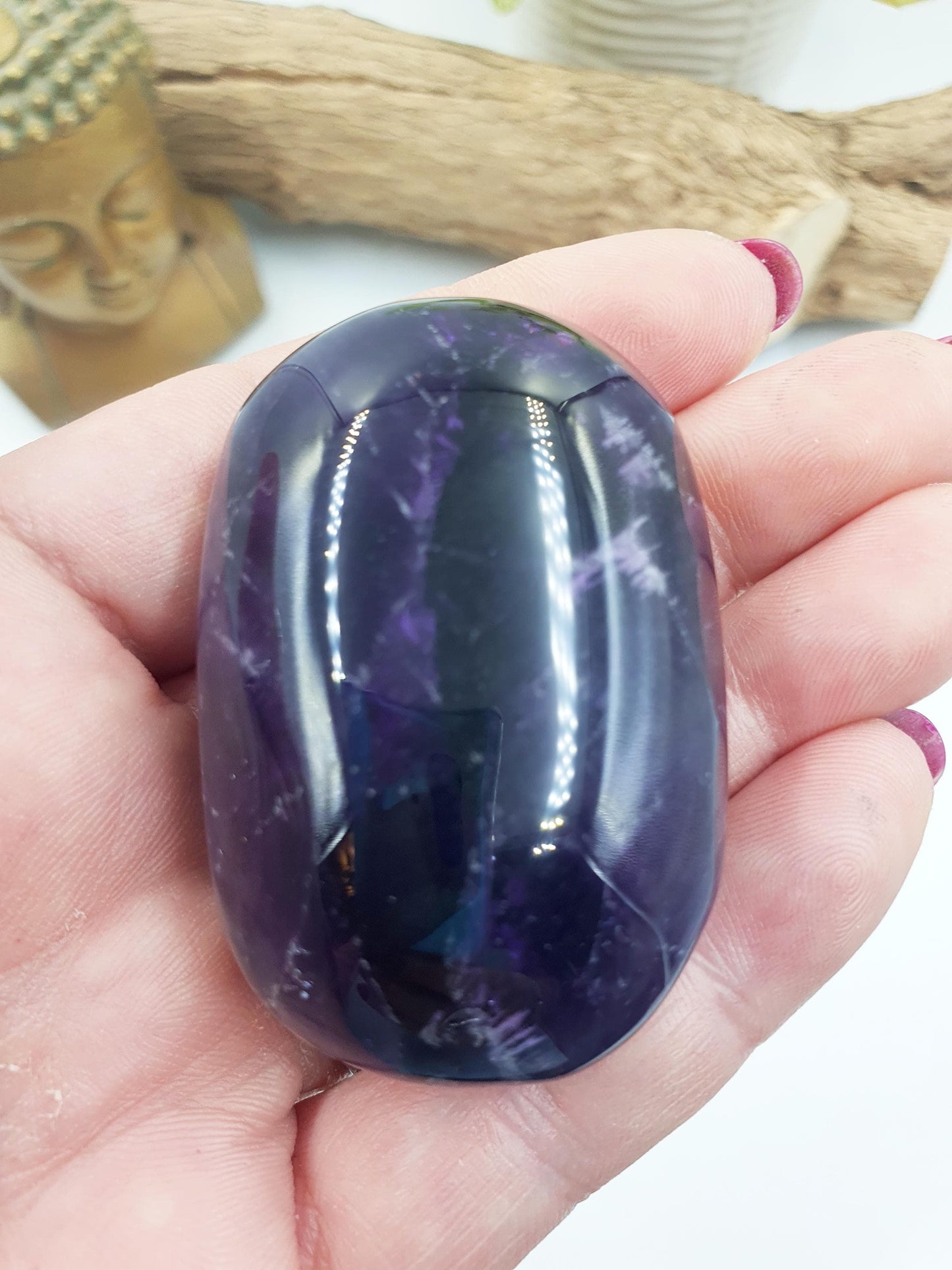 Amethyst Palm Stone - Calming & Spiritual Healing Crystal - 85g