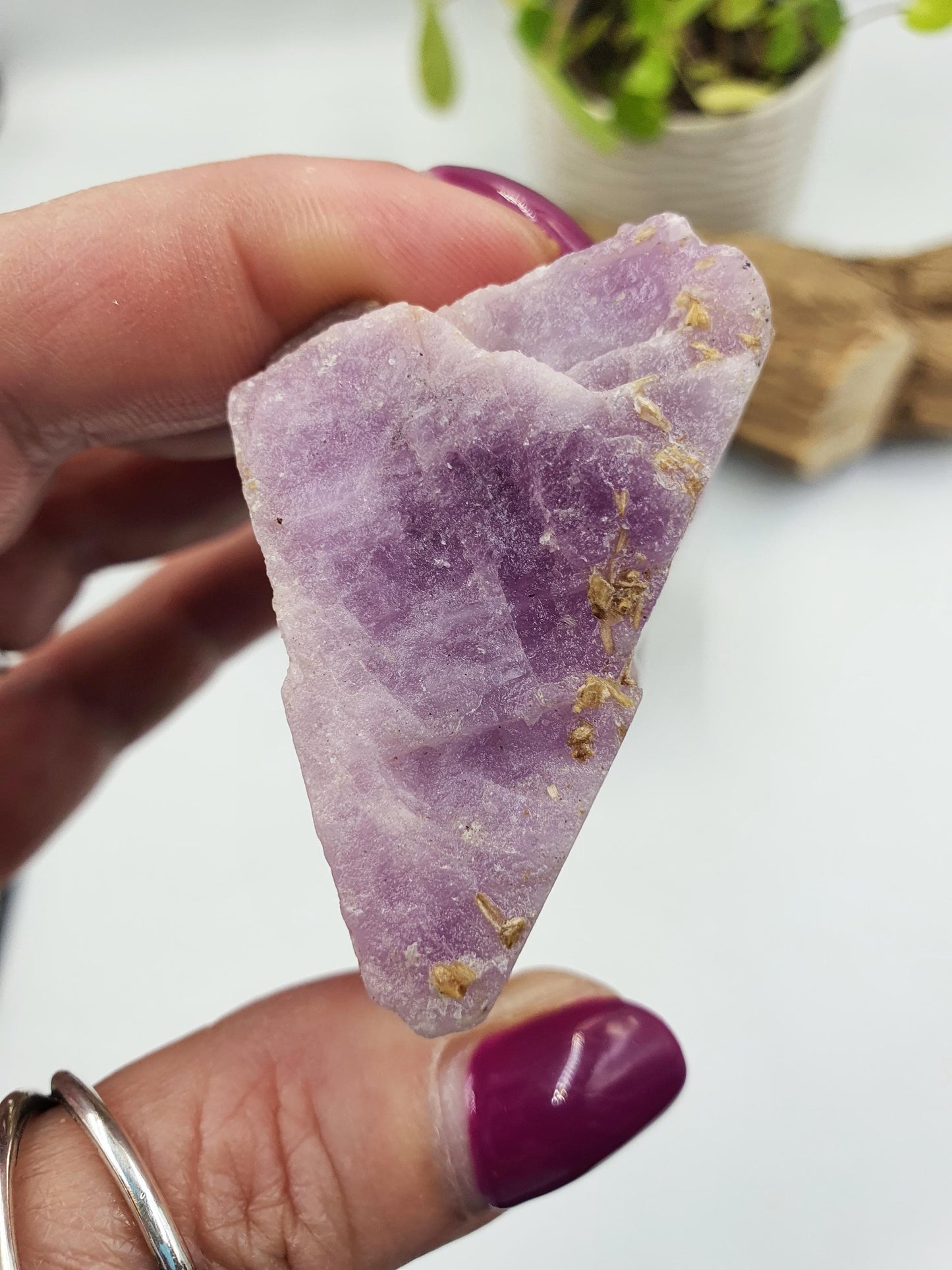 Raw Kunzite Specimen - Natural Heart Chakra & Emotional Healing Crystal - 120g