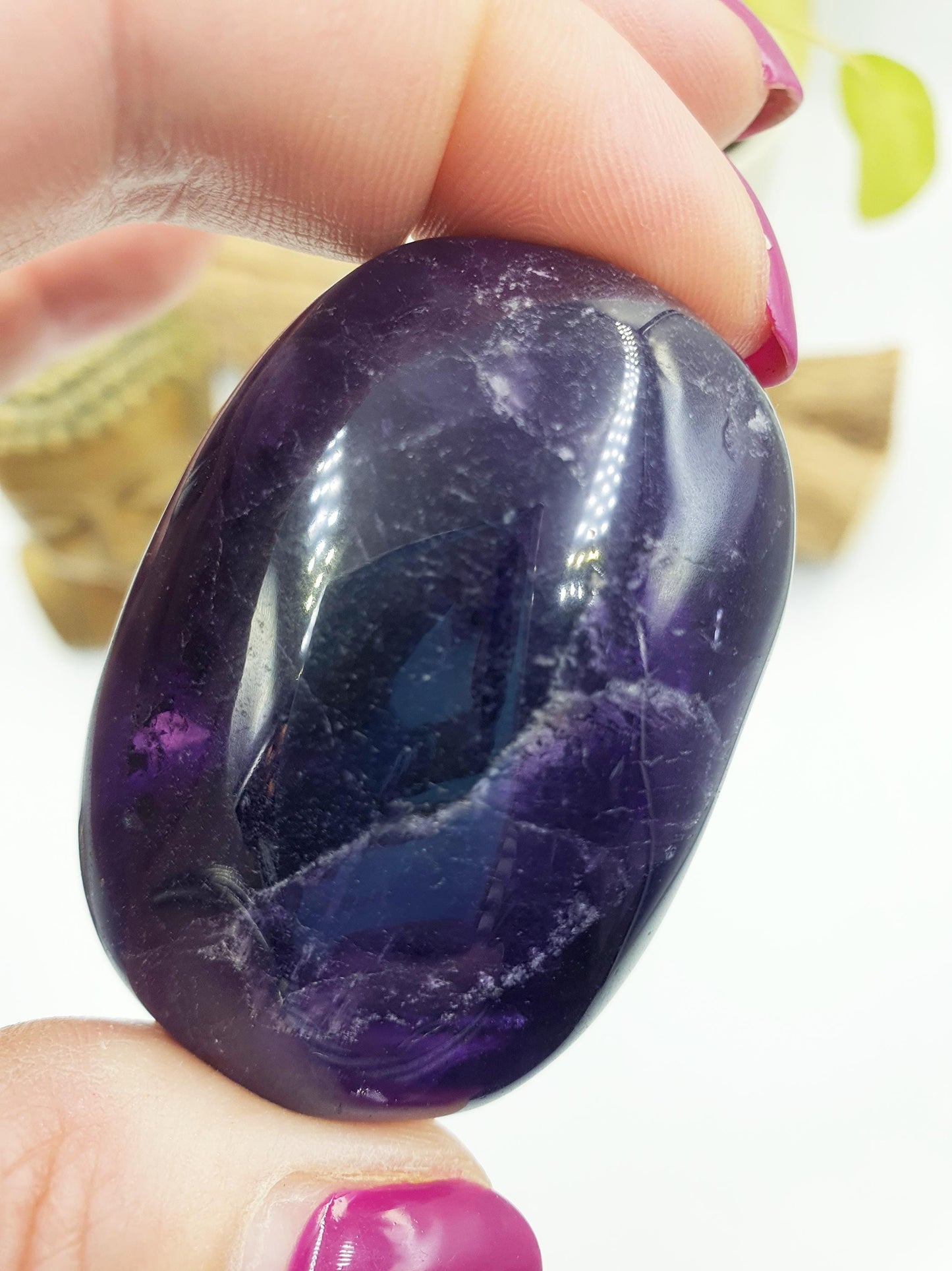Amethyst Palm Stone - Calming & Spiritual Healing Crystal - 75g
