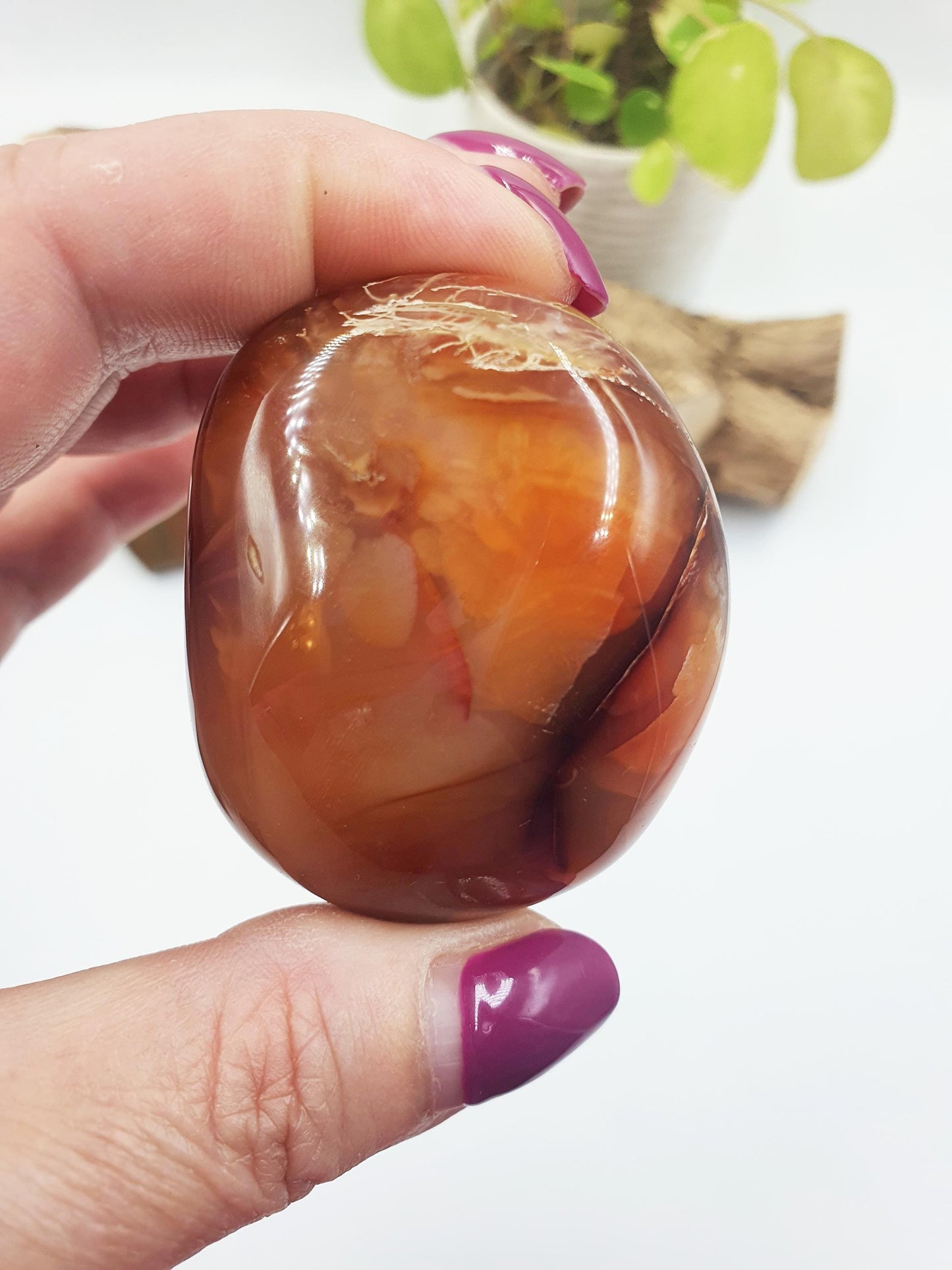 Carnelian Palm Stone - Vitality & Creativity Healing Crystal - 110g