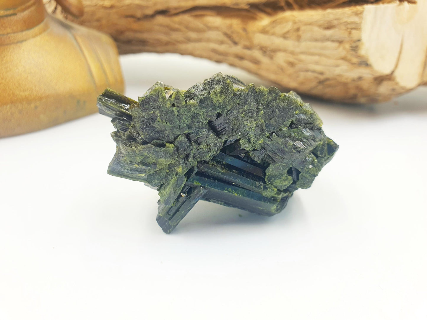 Raw Epidote Crystal Specimen - Growth & Transformation Healing Crystal - 55g