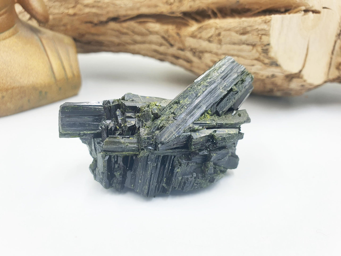 Raw Epidote Crystal Specimen - Growth & Transformation Healing Crystal - 55g
