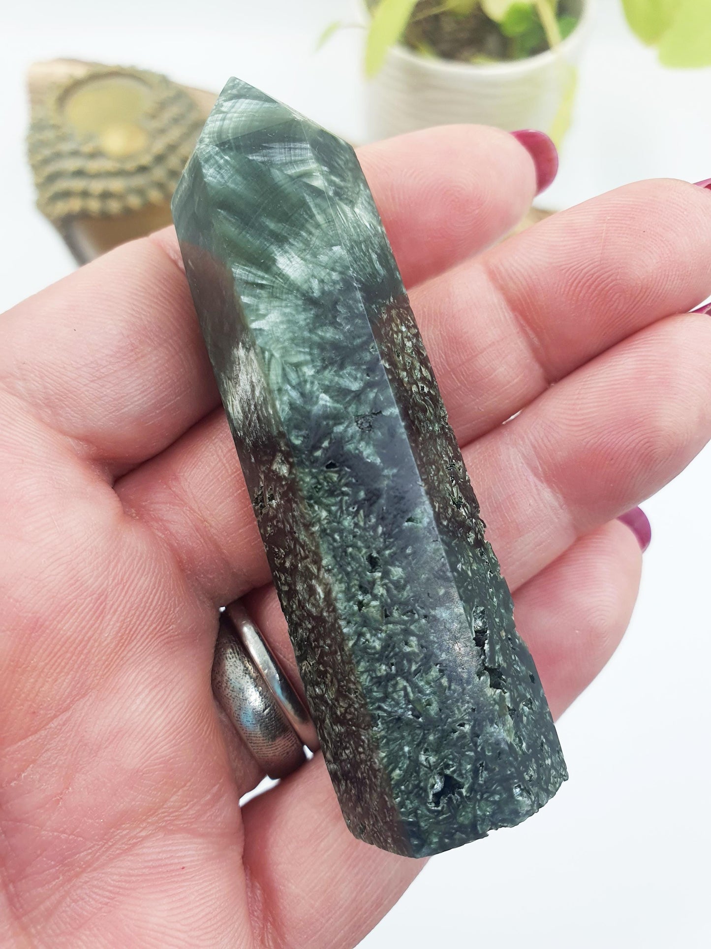 Flashy Seraphinite Tower - Angelic Connection & Heart Healing Crystal Point - 40g