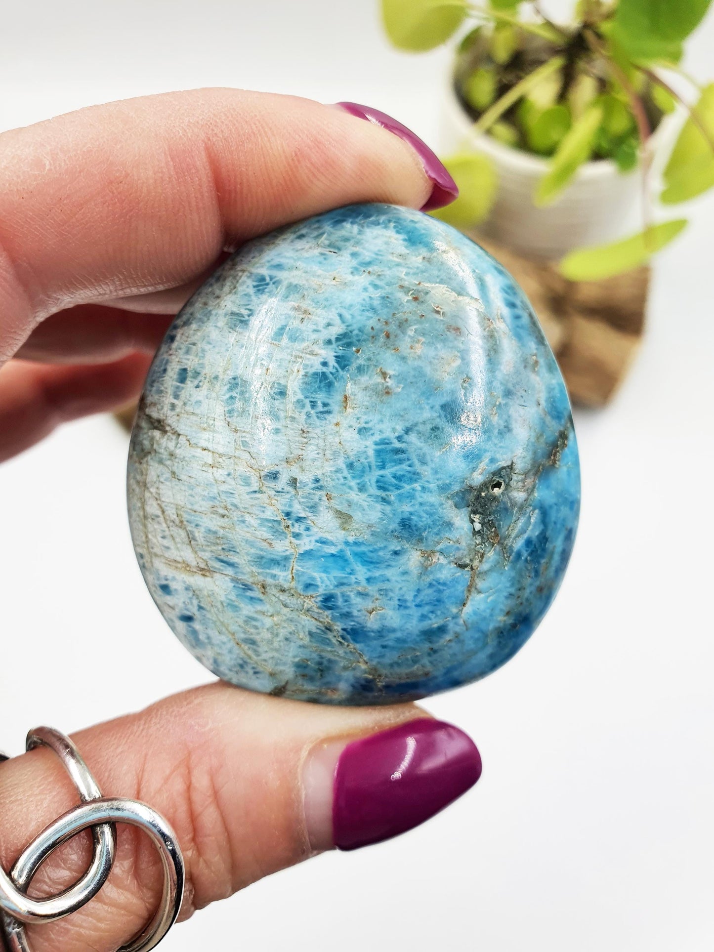 Blue Apatite Palm Stone - Motivation & Focus Healing Crystal - 90g