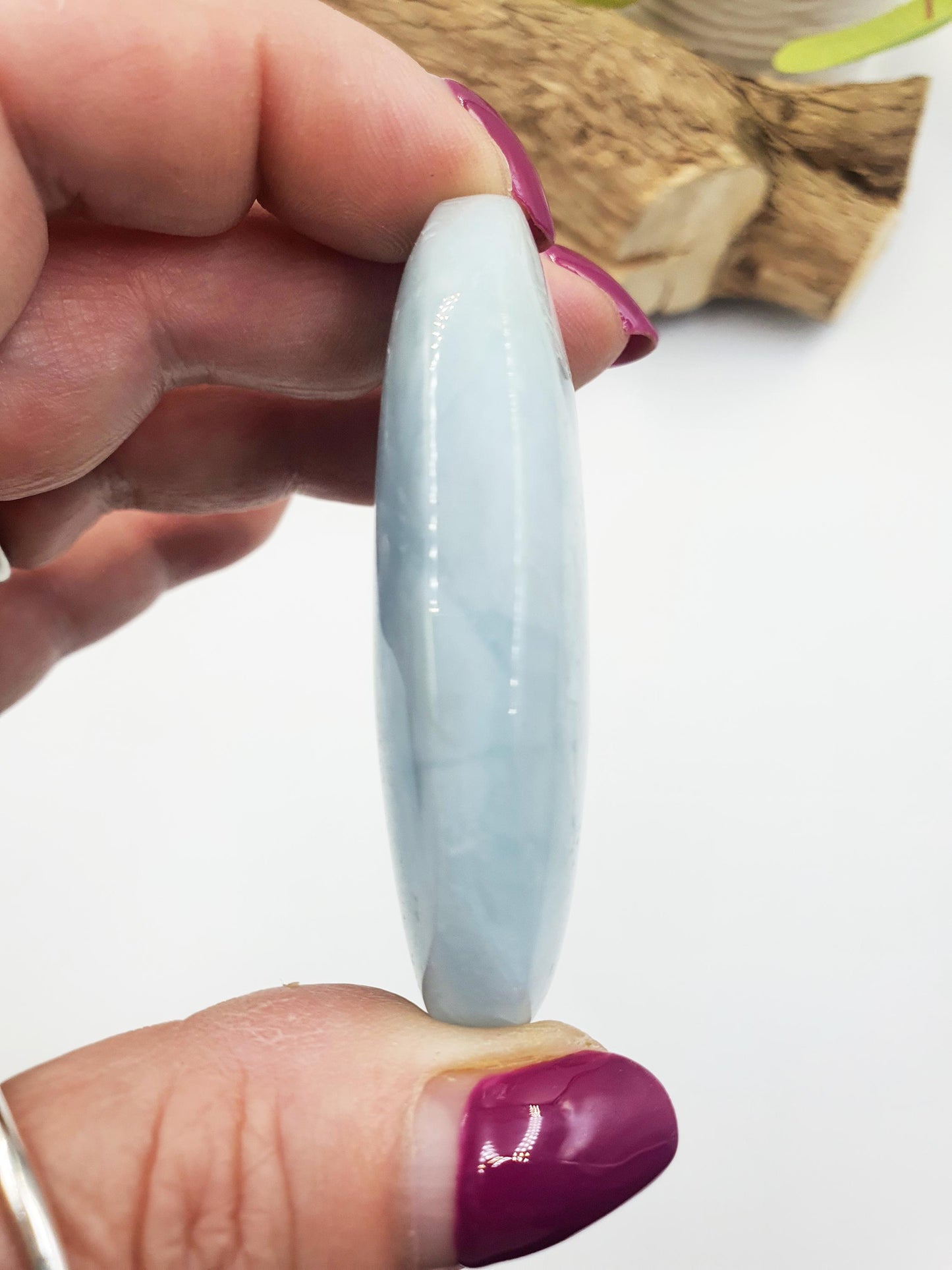 Flashy Aquamarine Palm Stone - Calming & Stress Relief Throat Chakra Crystal - 25g