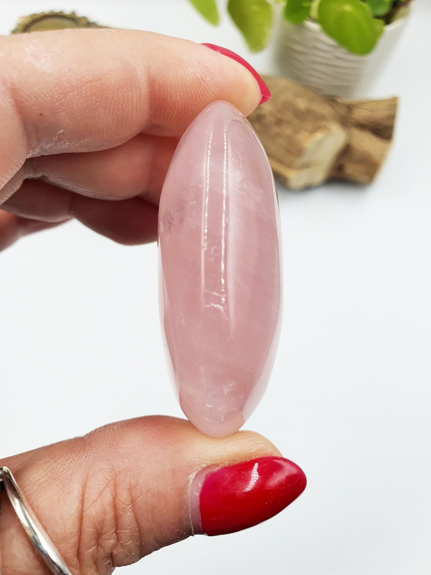 Rose Quartz Palm Stone with rainbows - Love & Compassion Healing Crystal - 60g