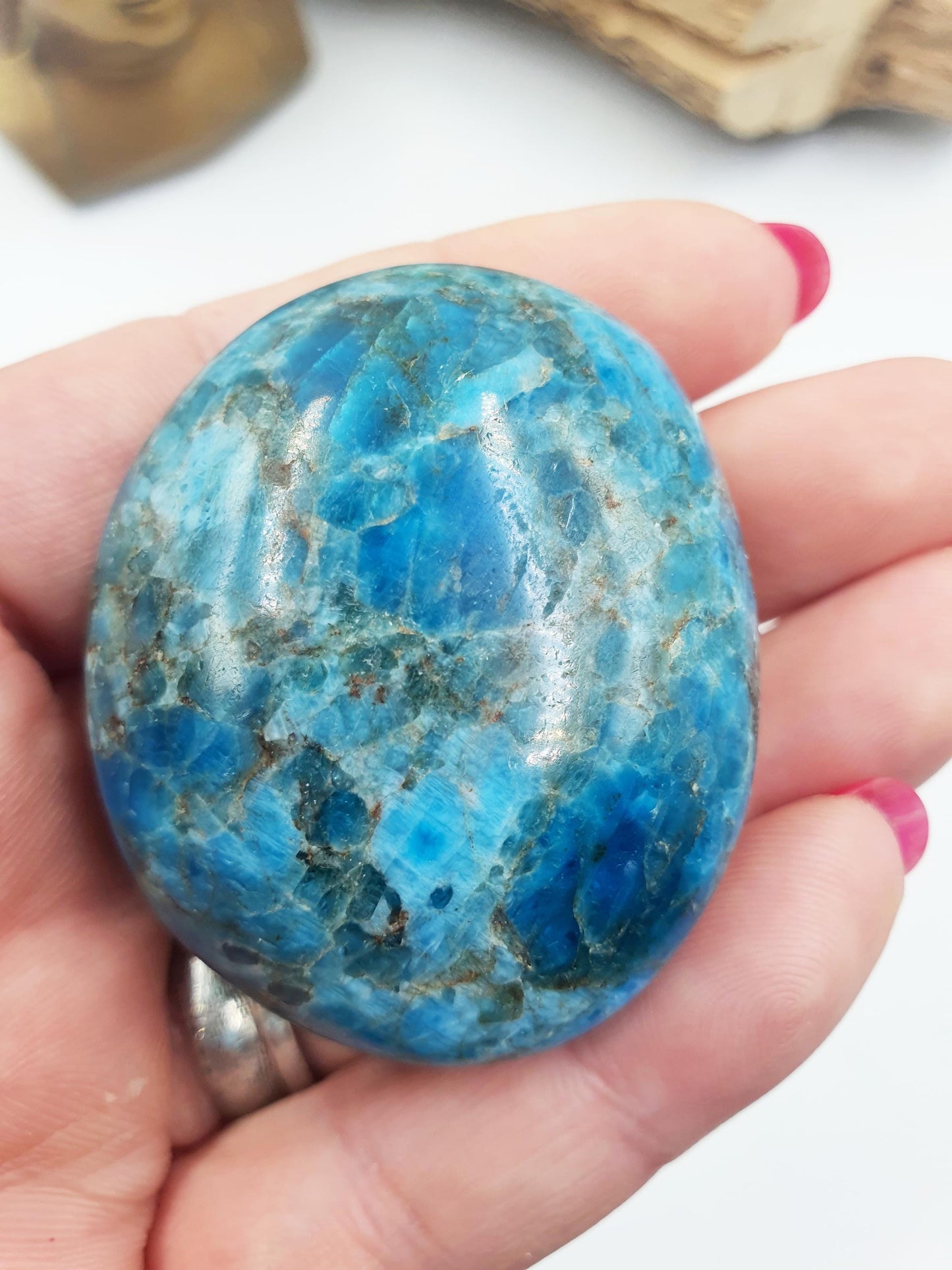 Blue Apatite Palm Stone - Motivation & Focus Healing Crystal - 85g