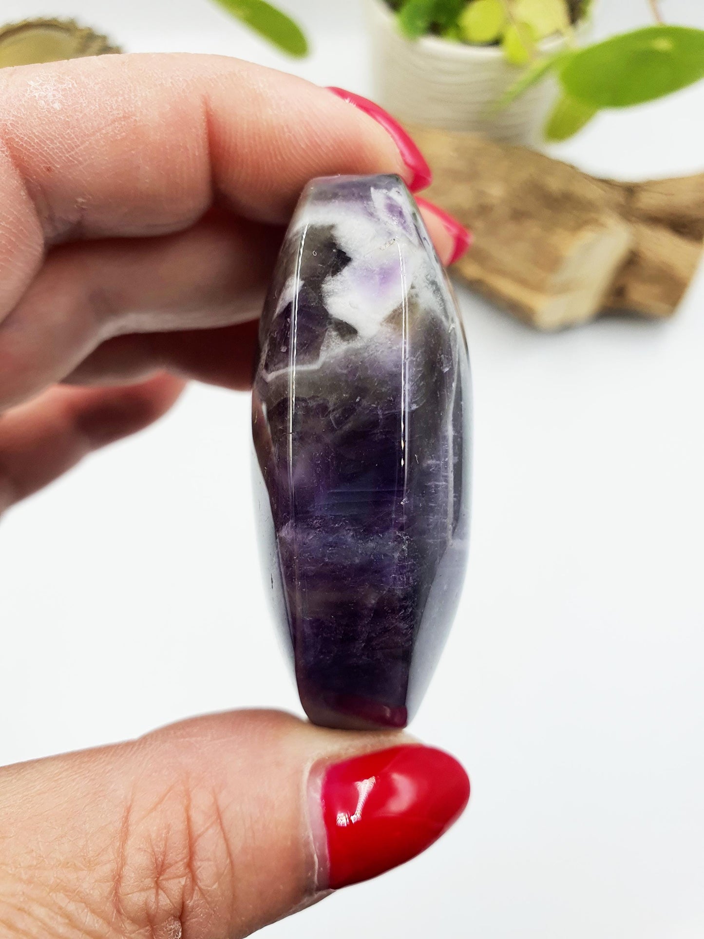 Dream Amethyst Palm Stone - Intuition & Spiritual Protection Crystal - 90g
